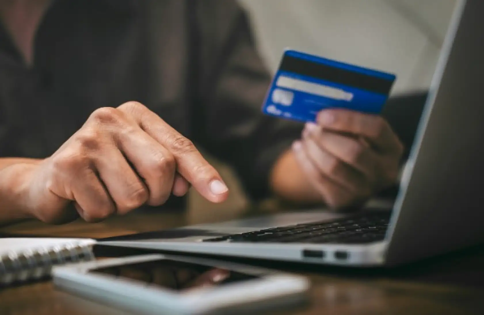 Kredi kartı kullananlar dikkat! Paranızı işte bu yöntemle soyuyorlar!