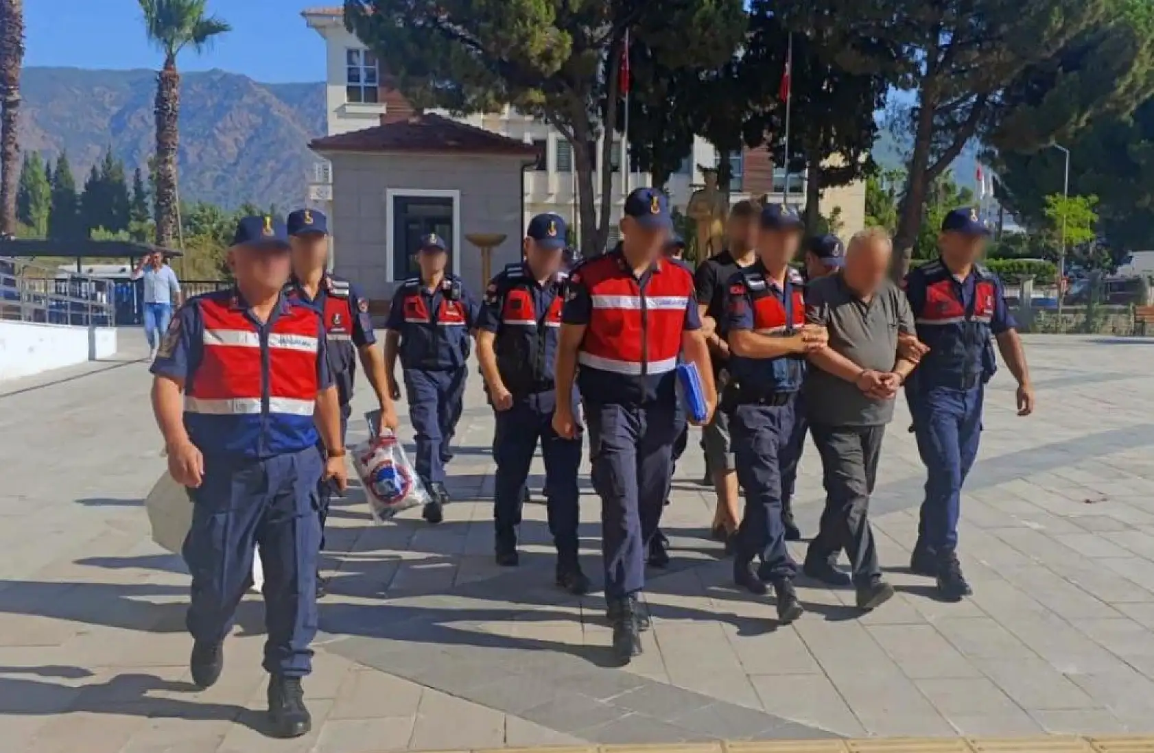 Köyceğiz uyuşturucu operasyonunda 2 tutuklama