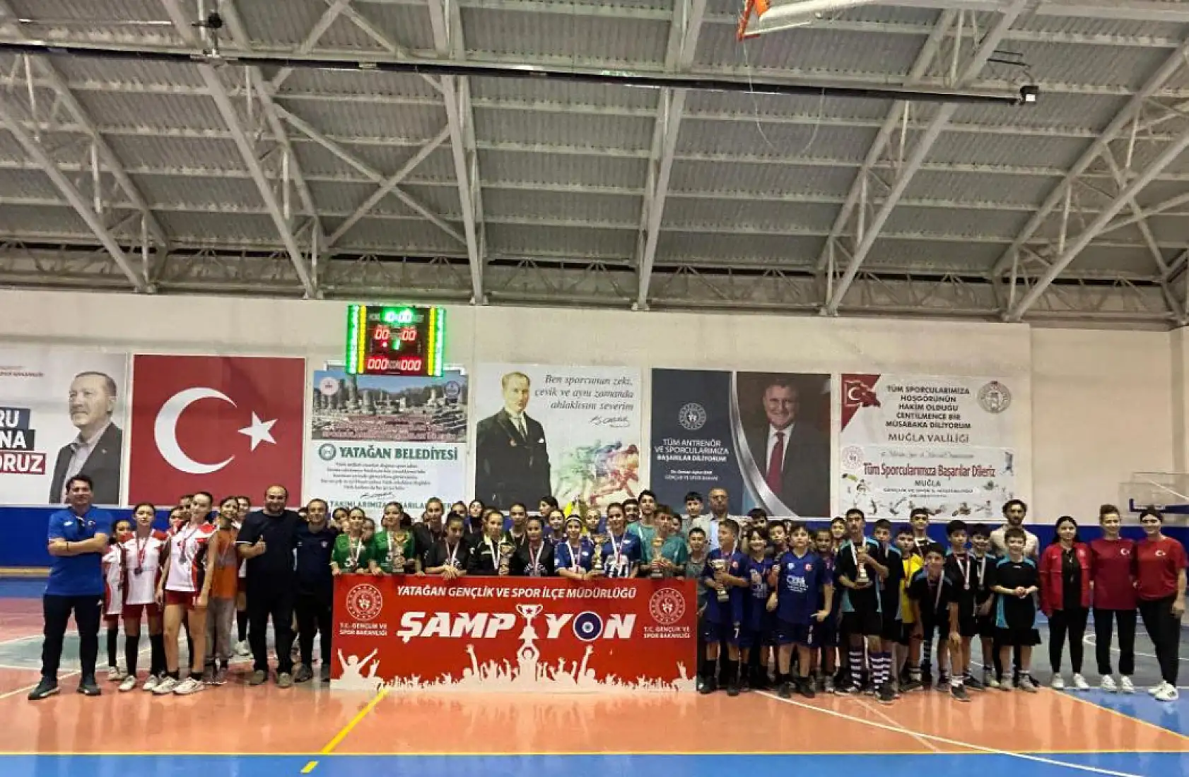 Yatağan'da U16 Hokey Muğla il birinciliği müsabakaları gerçekleştirildi