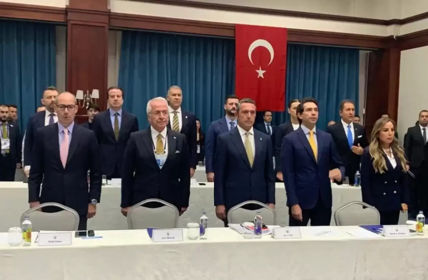 Fenerbahçe'de YDK Toplantısı, Maçın Suudi Arabistan'da oynanaması için önerge kabul edildi