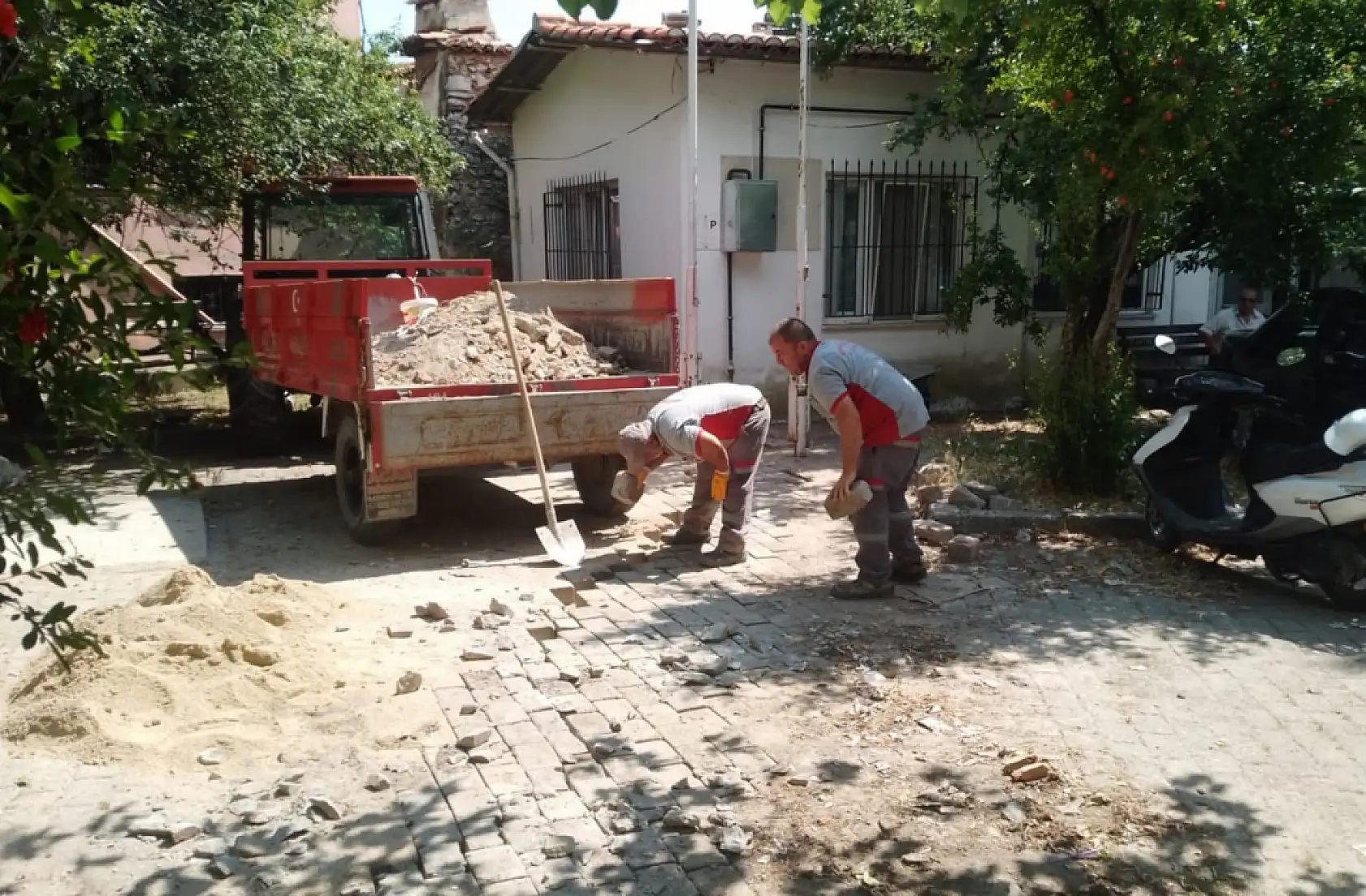 Menteşe Belediyesi'nden kamu kurumlarına destek