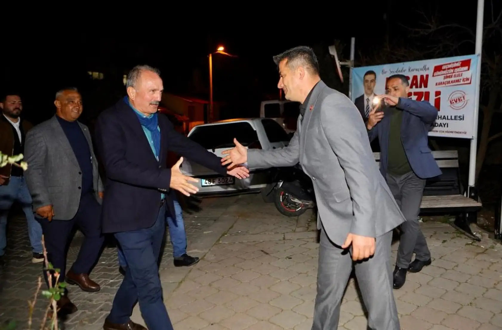 Aday Saatcı'dan Mahalle Ziyaretleri