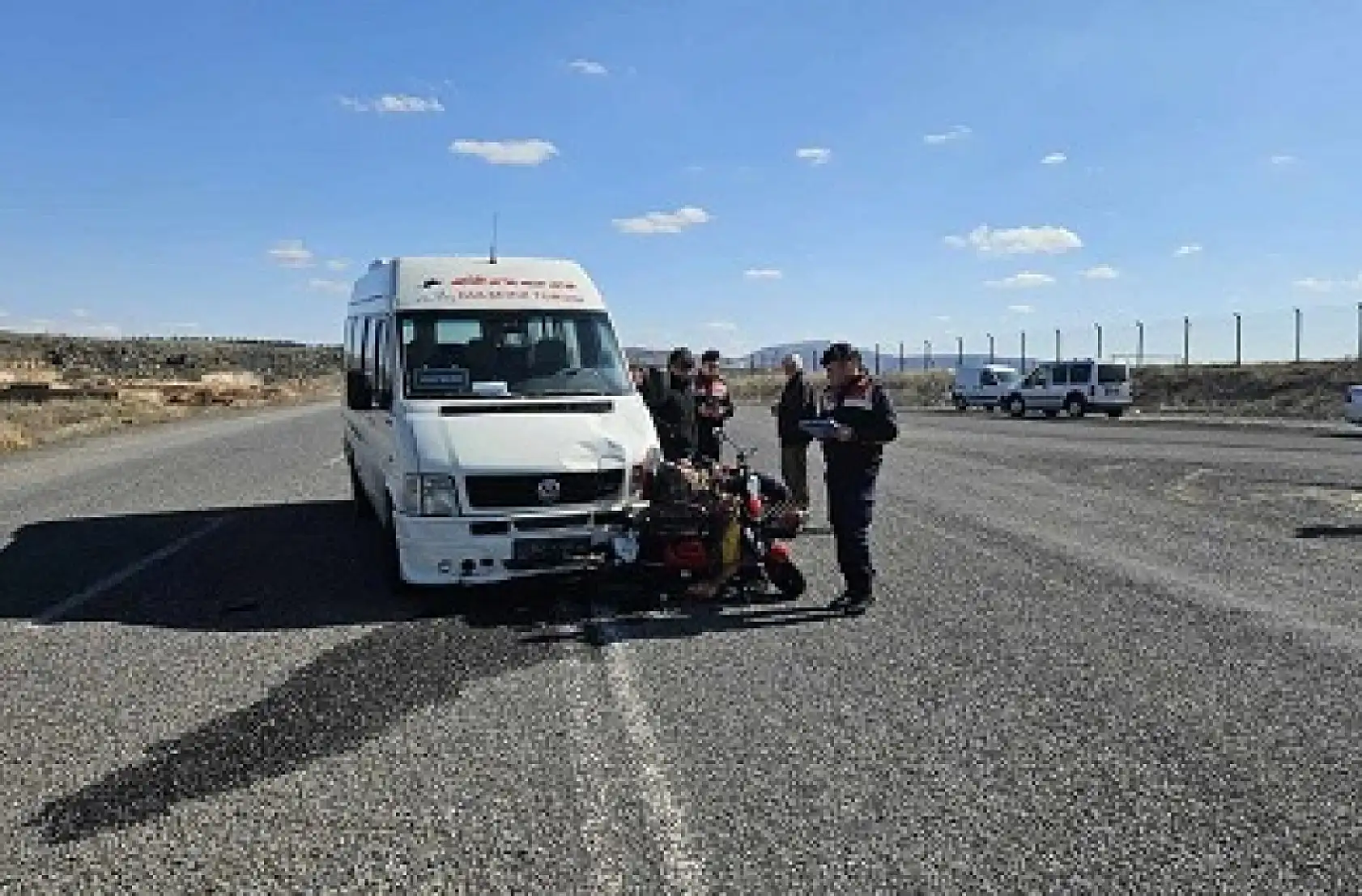 U dönüşü yapan motosikletliye çarptı, motosiklet sürücüsü öldü