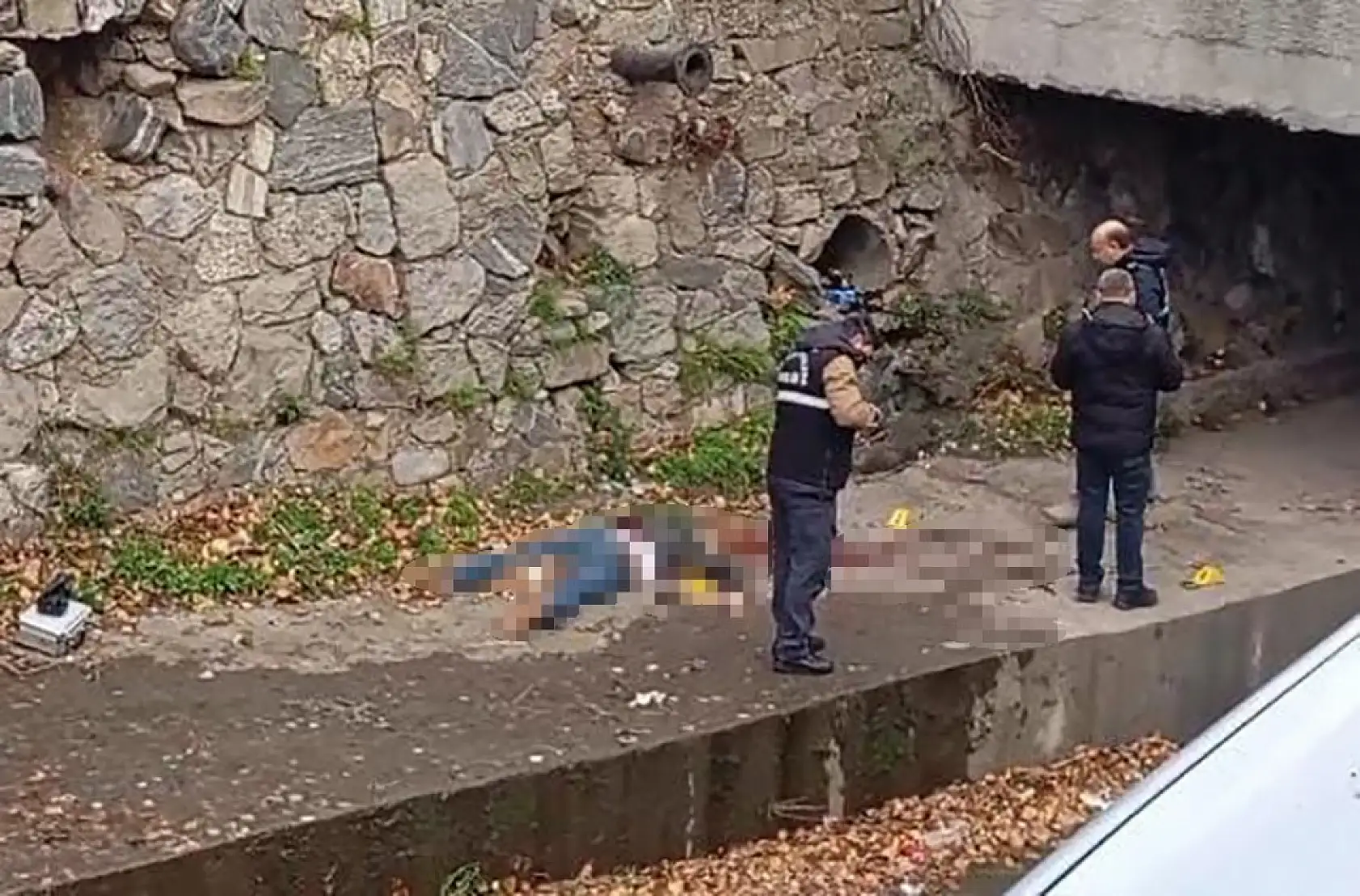 Dere kenarında erkek cesedi bulundu