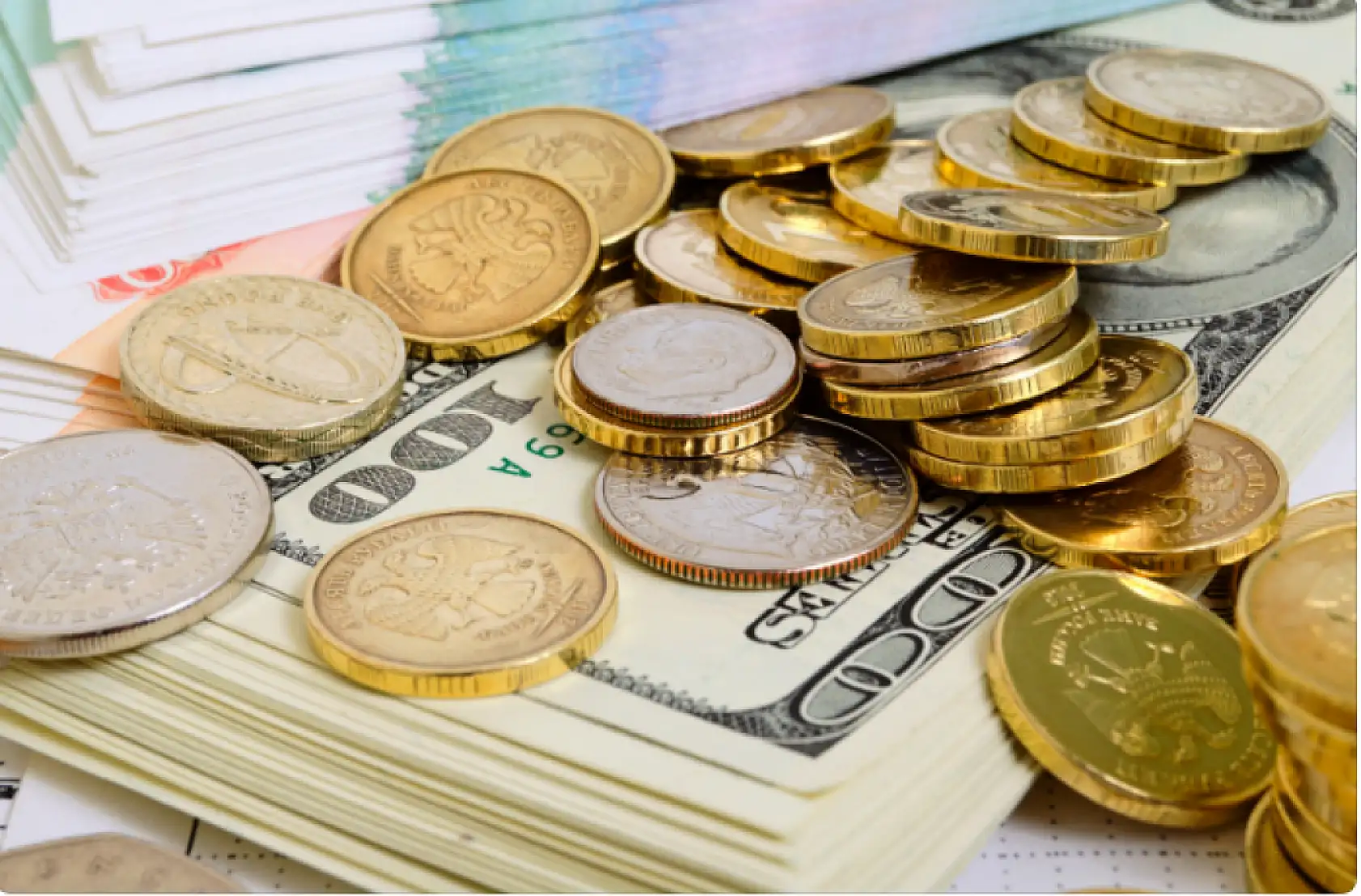 Yıl sonu dolar kuru beklentisi geriledi