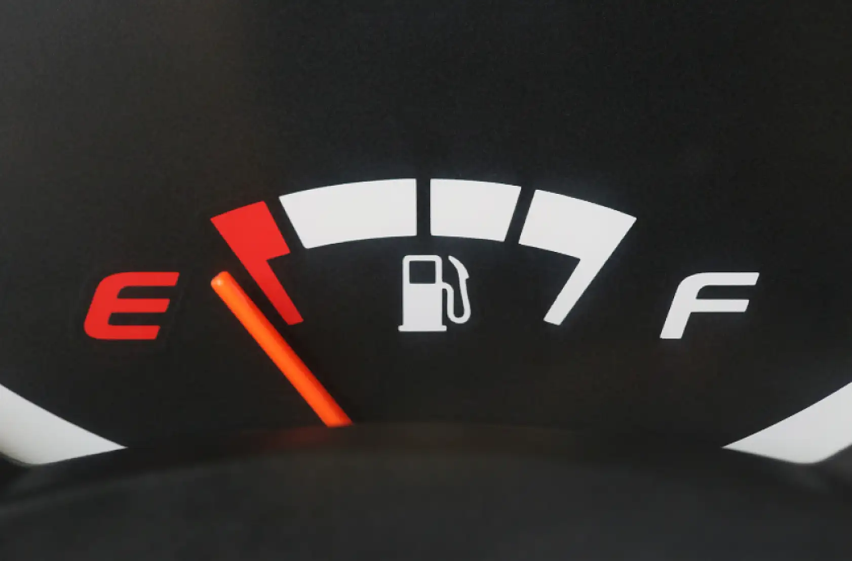 Beklenen oldu, benzine dev zam