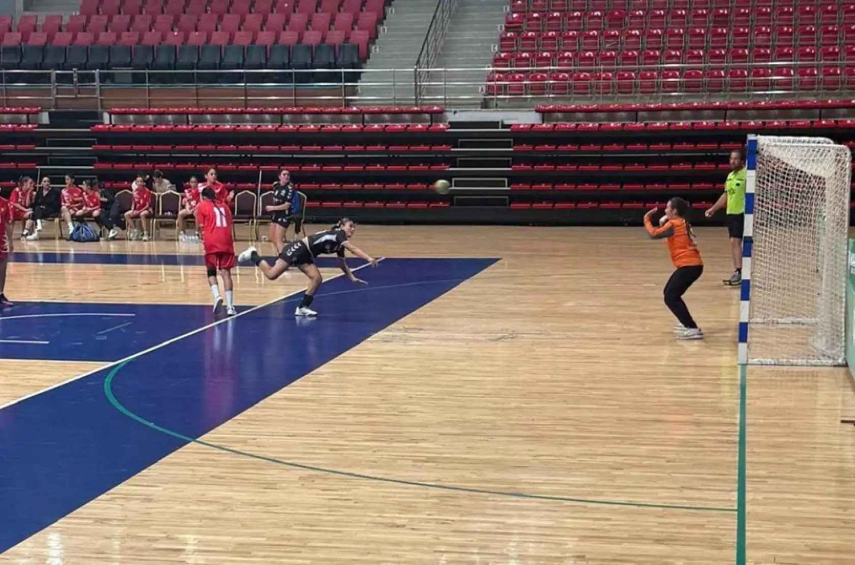 Yalıkavakspor altyapısı mevlana turnuvasına farklı galibiyetle başladı