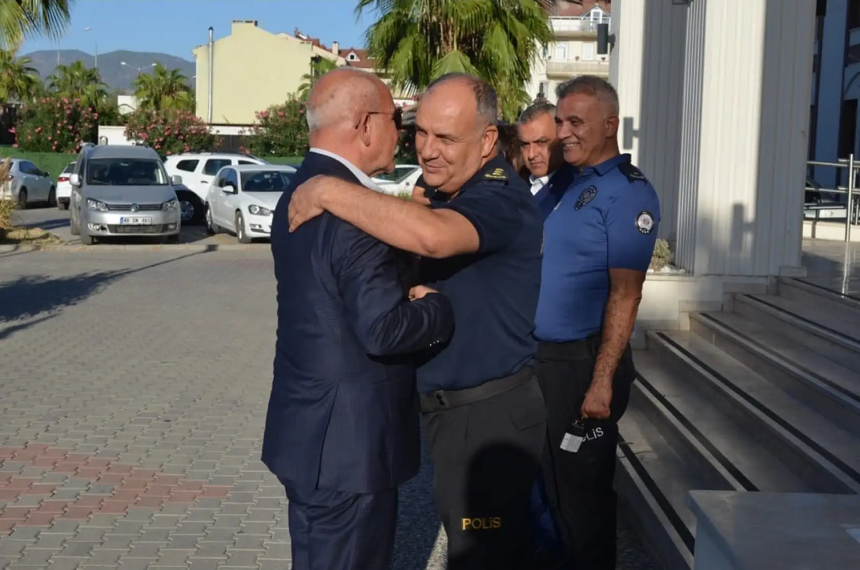 Fethiye İlçe Emniyet Müdürlüğü'nde Görev Değişimi: Kayhan Dadaşoğlu Emekli Oldu, Muzaffer Yüceur Göreve Başladı