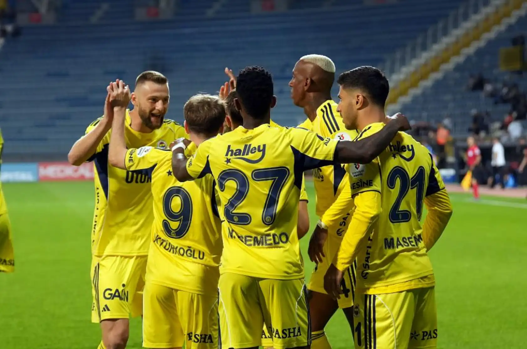 Fenerbahçe, UEFA Avrupa Ligi'nde sahne alıyor