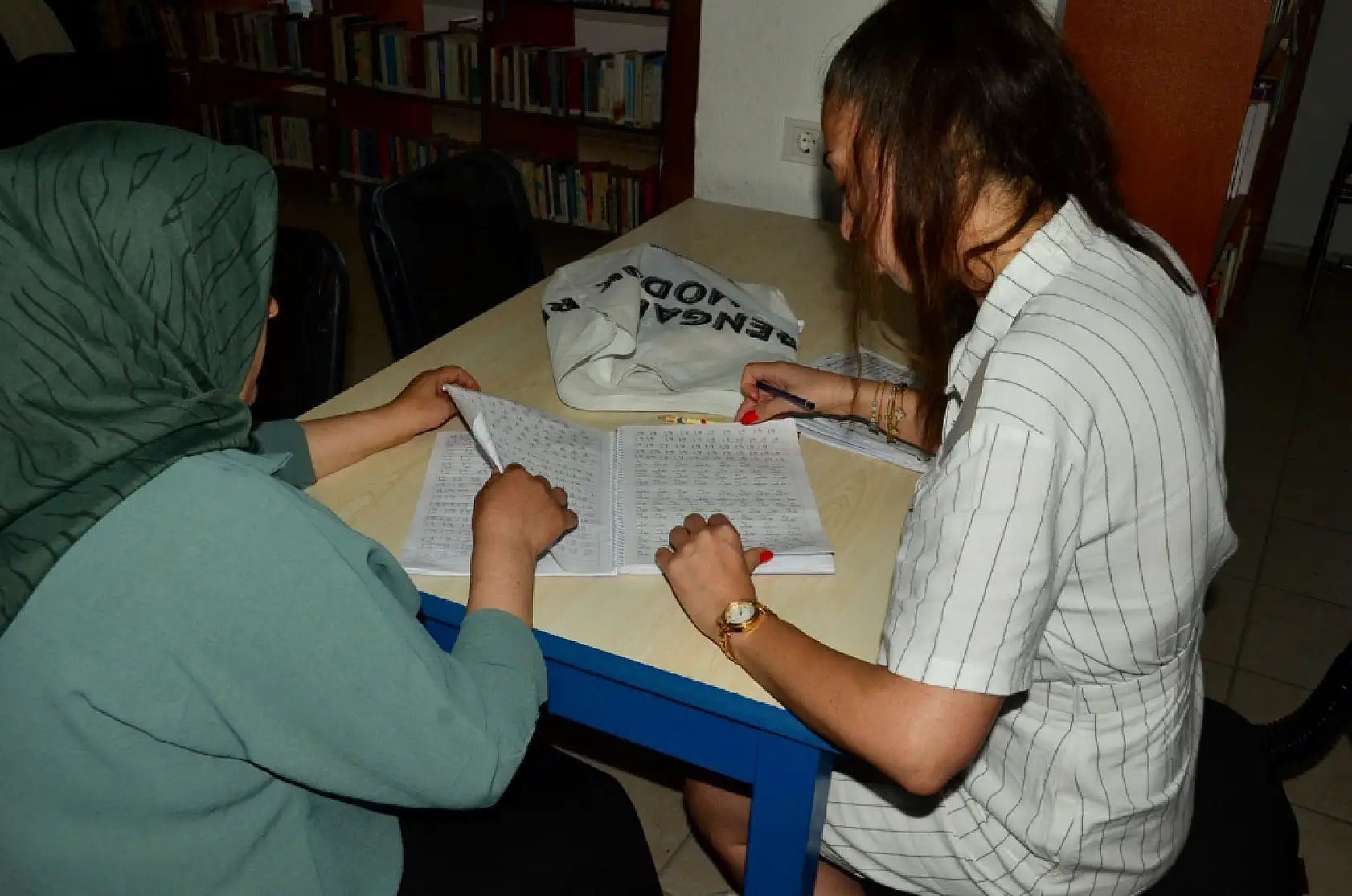 Bodrum'da yetişkinlere yönelik okuma yazma seferberliği