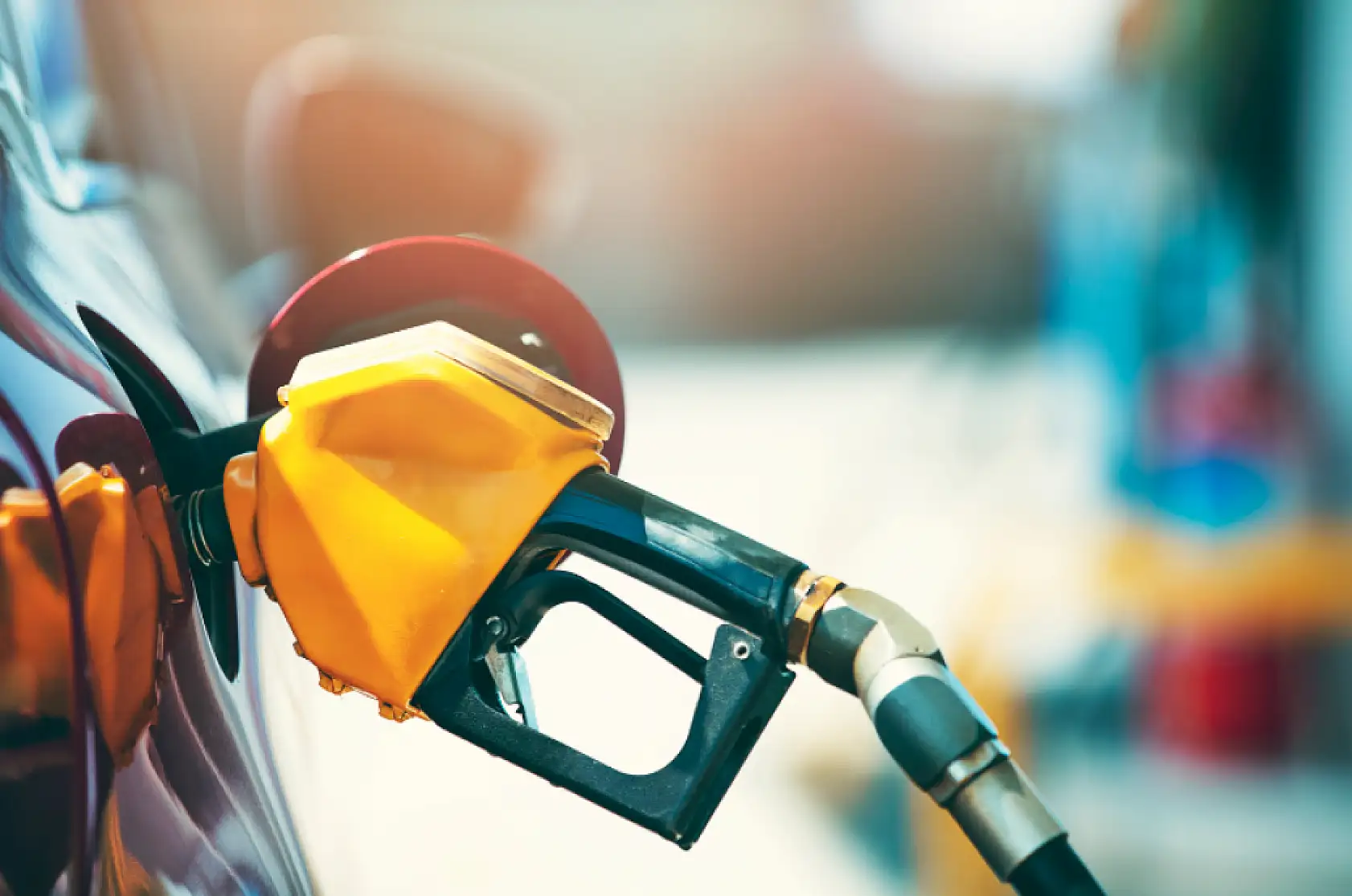 Alkollü içki ve akaryakıta yüzde 25,6 ÖTV zammı!