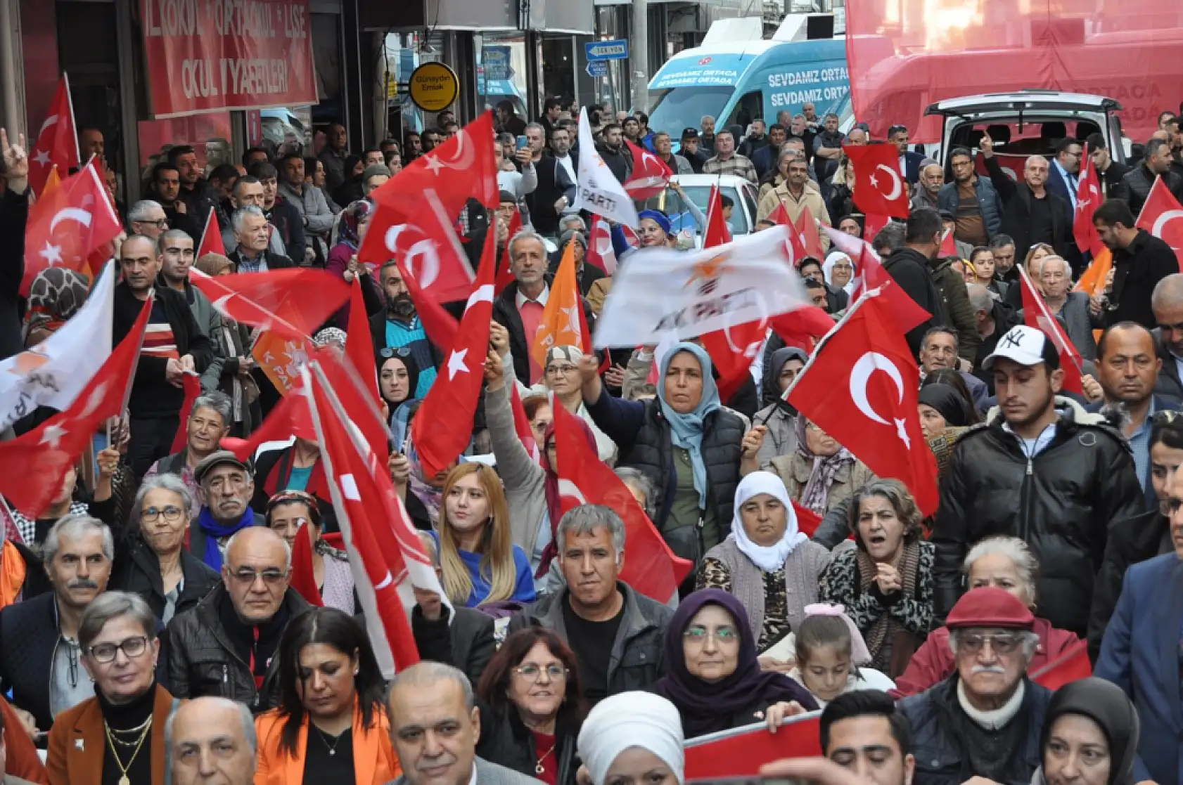 Ortaca Belediye Başkanı Alim Uzundemir'in seçim ofisi açıldı