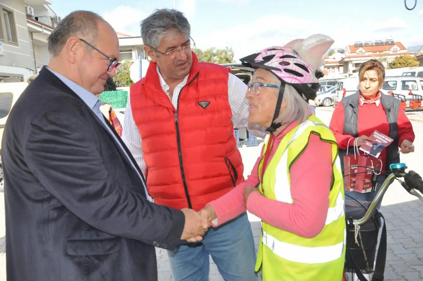Aday Adayı Demir, Çalışmalarını Sürdürüyor