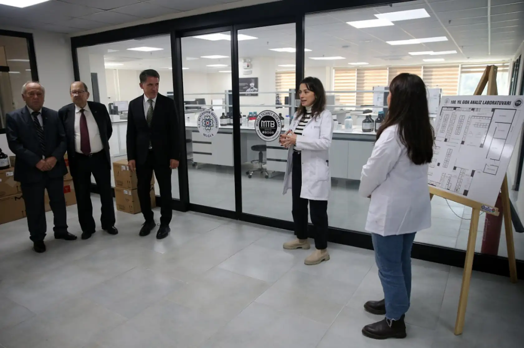 Muğla'daki '100. Yıl Gıda Analiz Laboratuvarı' akreditasyon belgesi aldı