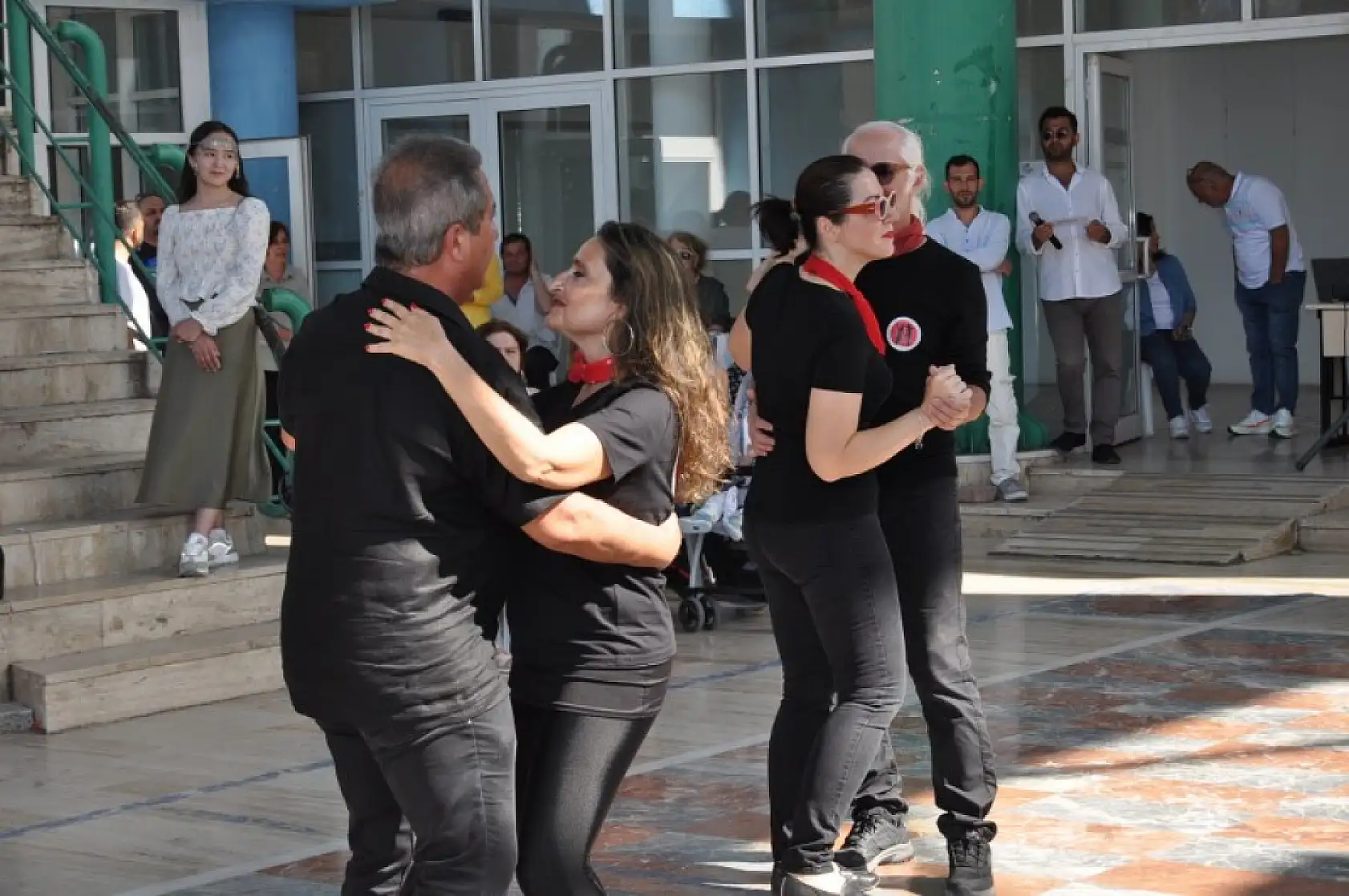 Fethiye'de Dünya Dans Günü etkinliğine yoğun ilgi