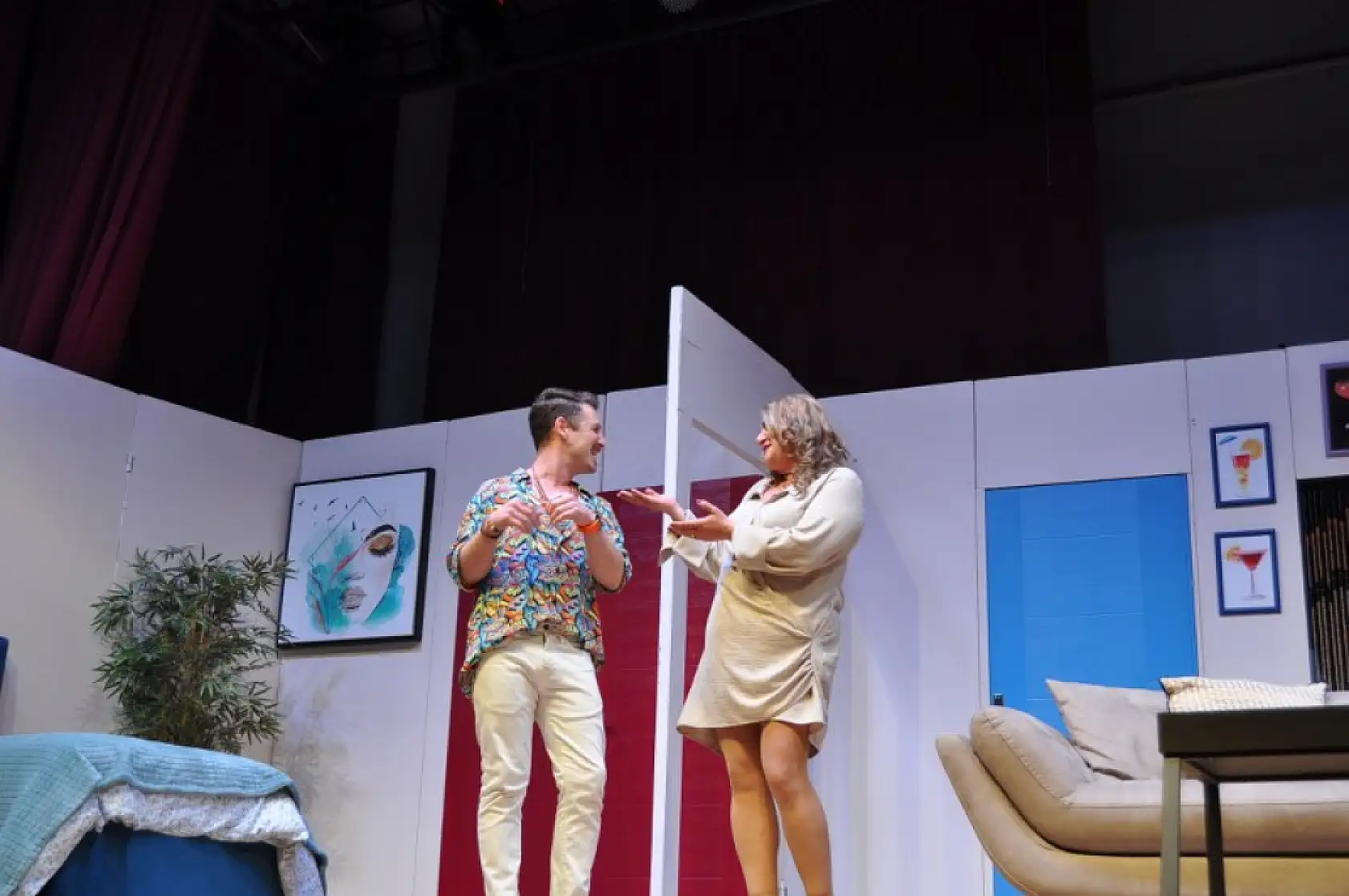 Fethiye'de 'Vay Başımıza Gelenler' adlı oyun seyirci ile buluşuyor