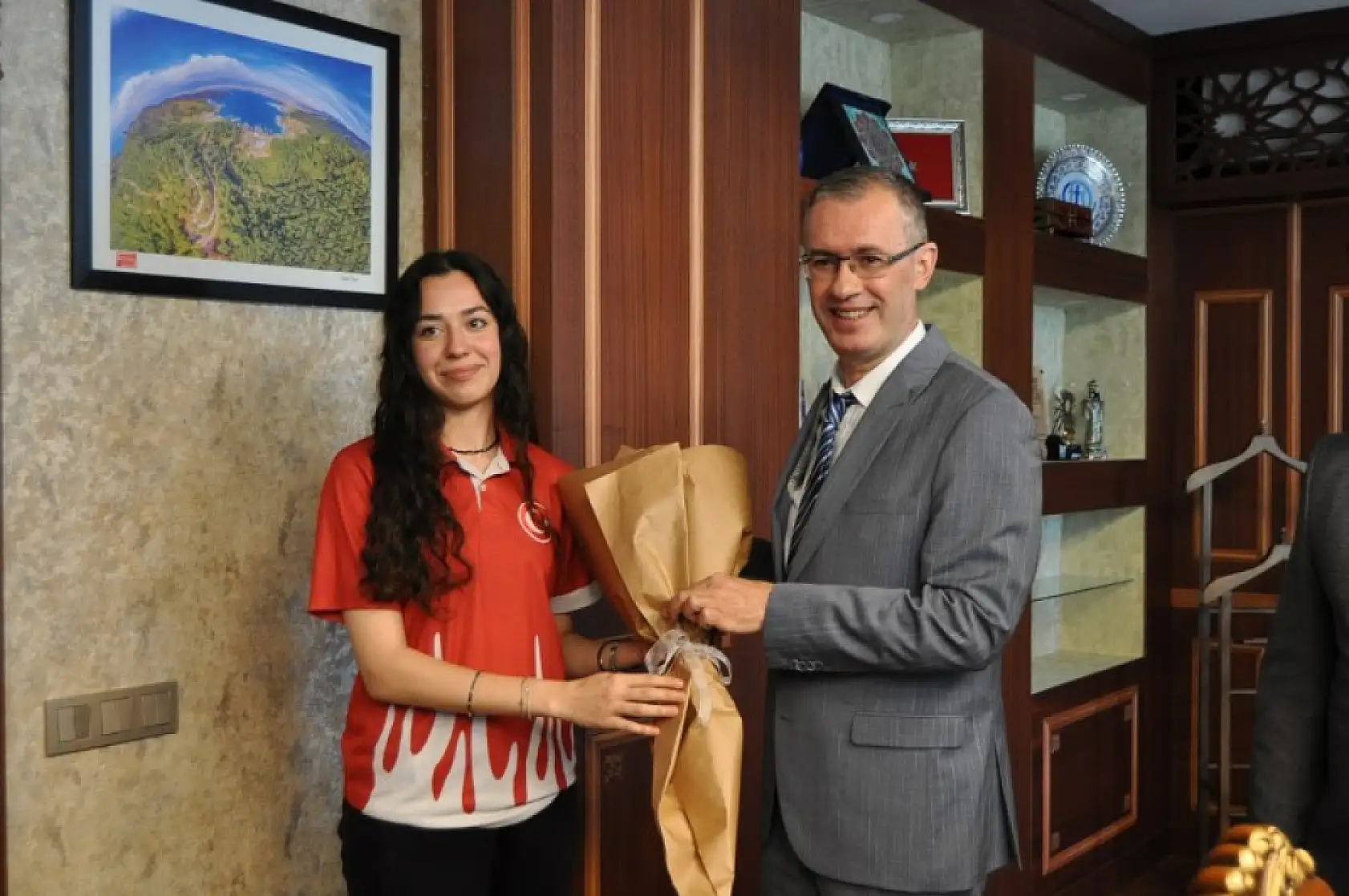 Fethiye'de Sporculardan Kaymakam Ertaş ve Başkan Yardımcısı Bolelli'ye Ziyaret