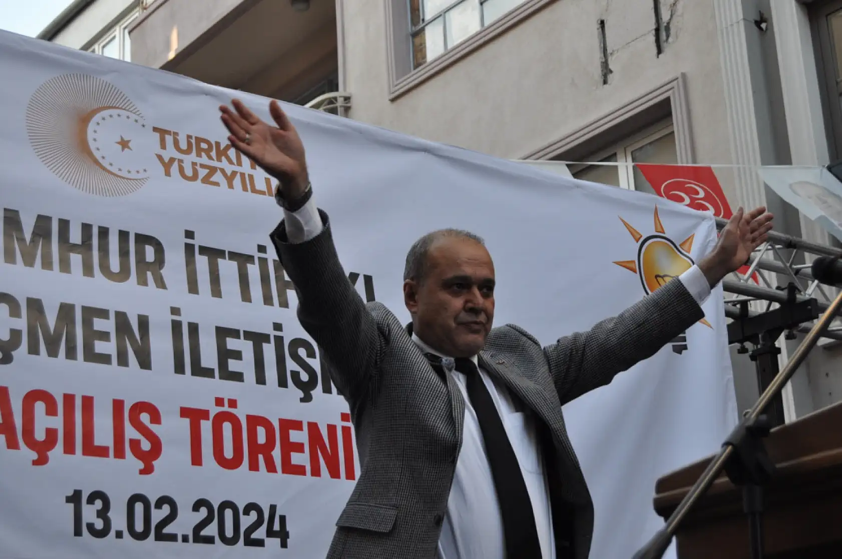 Ortaca Belediye Başkanı Alim Uzundemir'in seçim ofisi açıldı