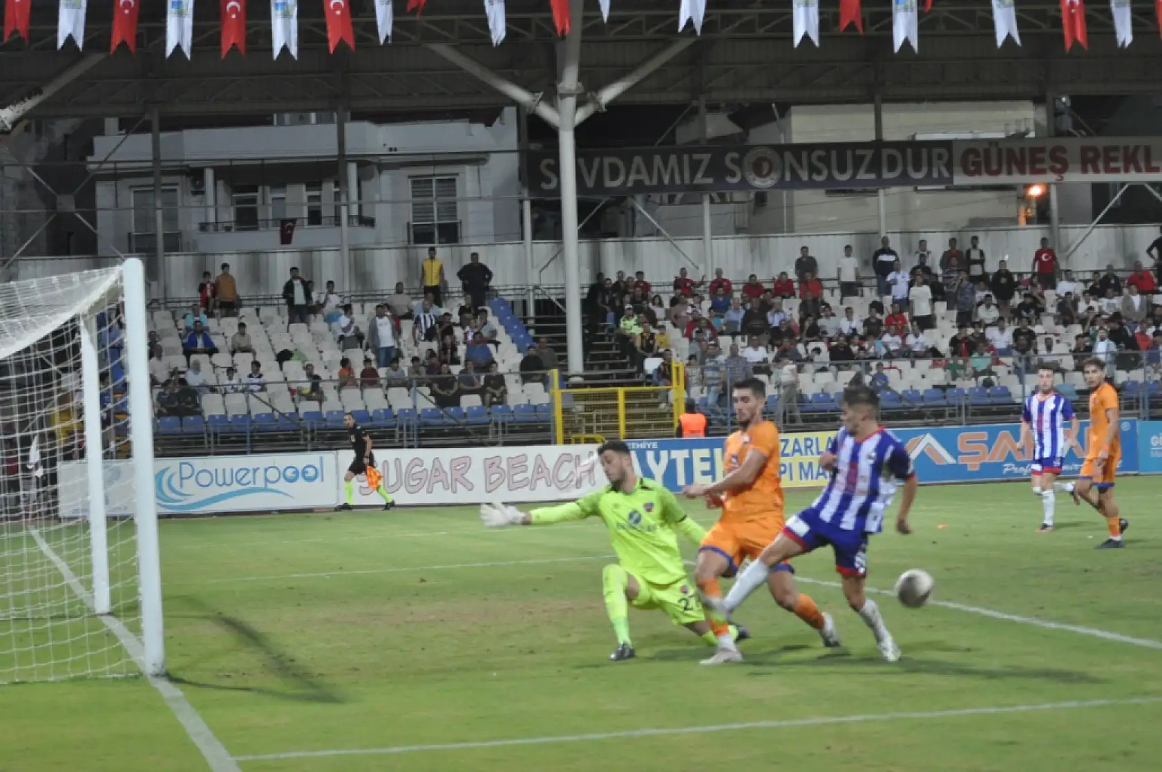 7 gollü duellonun kazananı Fethiyespor