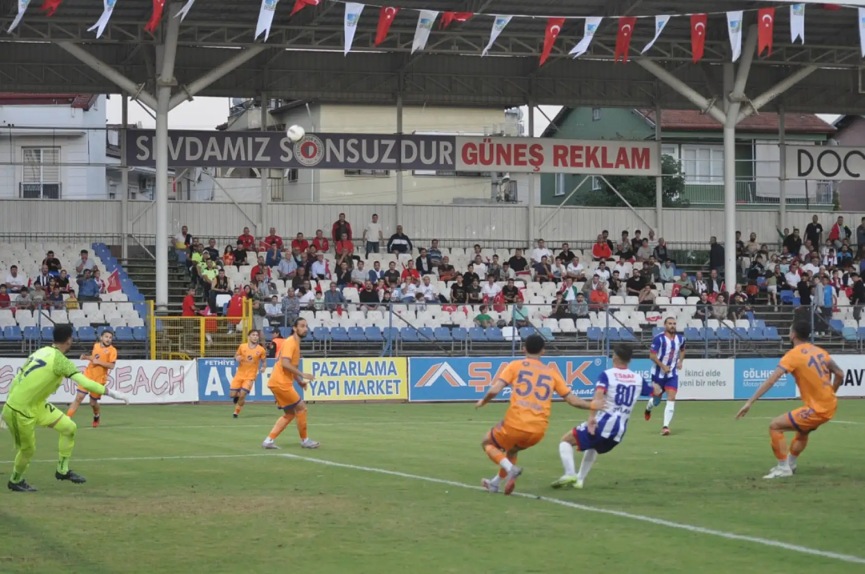 7 gollü duellonun kazananı Fethiyespor