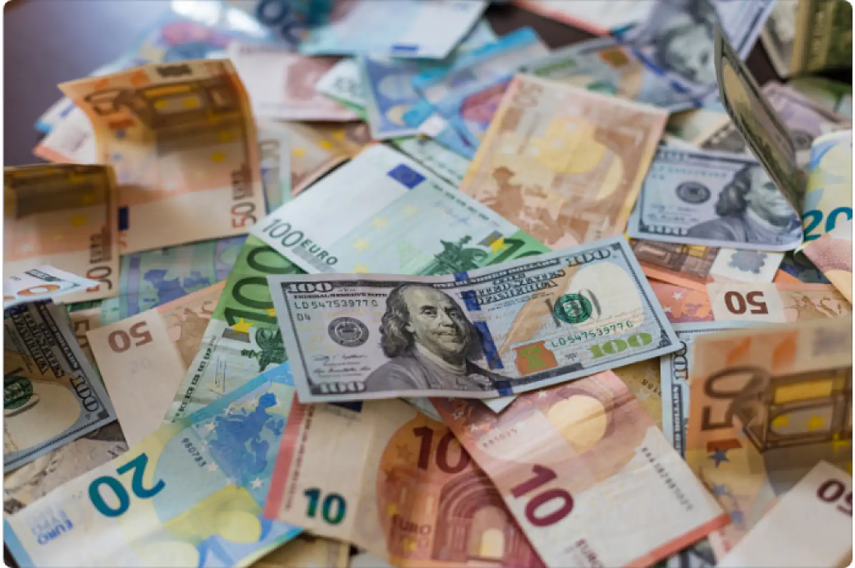 Dolar, euro, sterlin, gram altın kaç TL? 19 Kasım 2024 Döviz Kuru