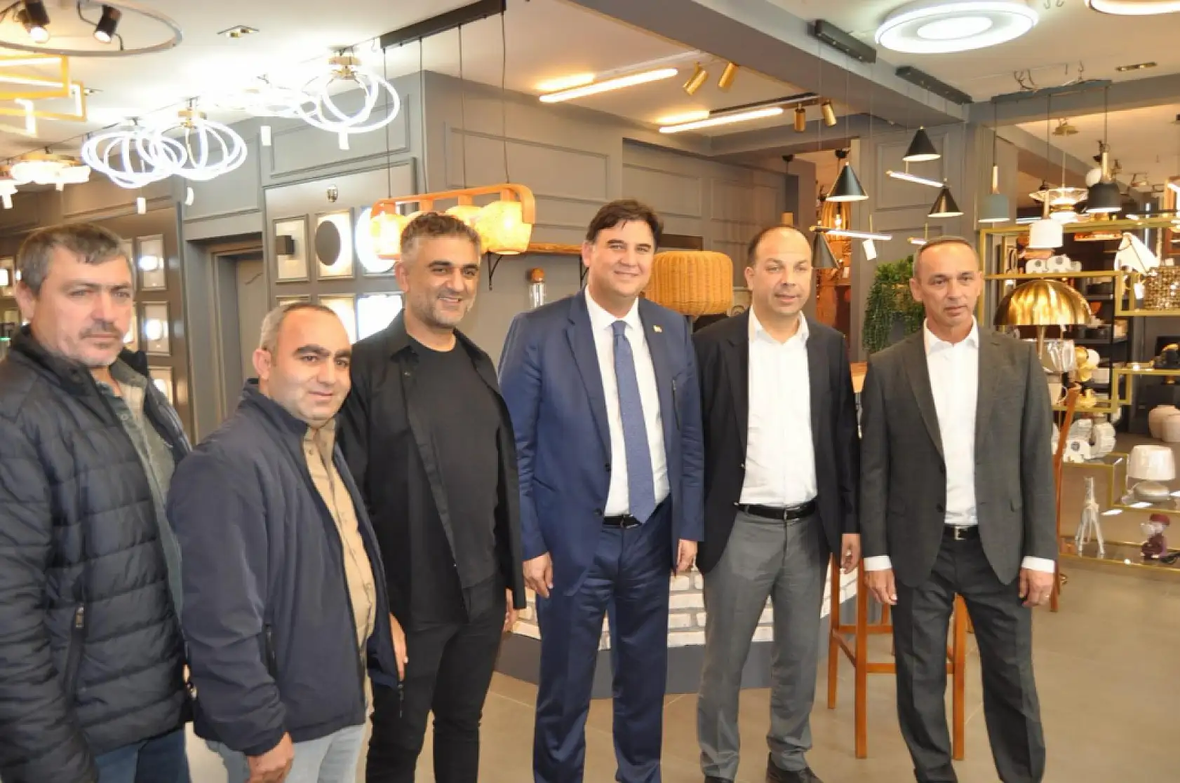 Elsis Aydınlatma Aksesuar Mağazası Fethiye'de hizmete açıldı