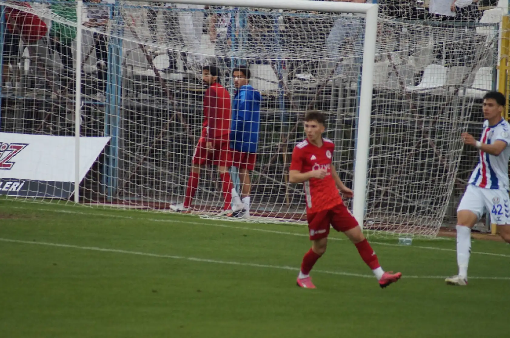 Fethiyespor'a evinde şok: 0-4