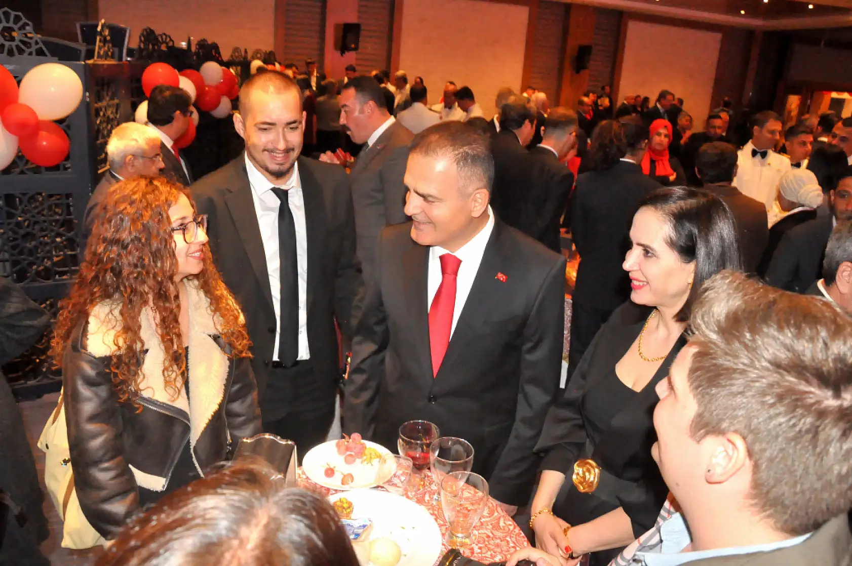 Muğla'da Cumhuriyet balosu coşkuyla kutlandı