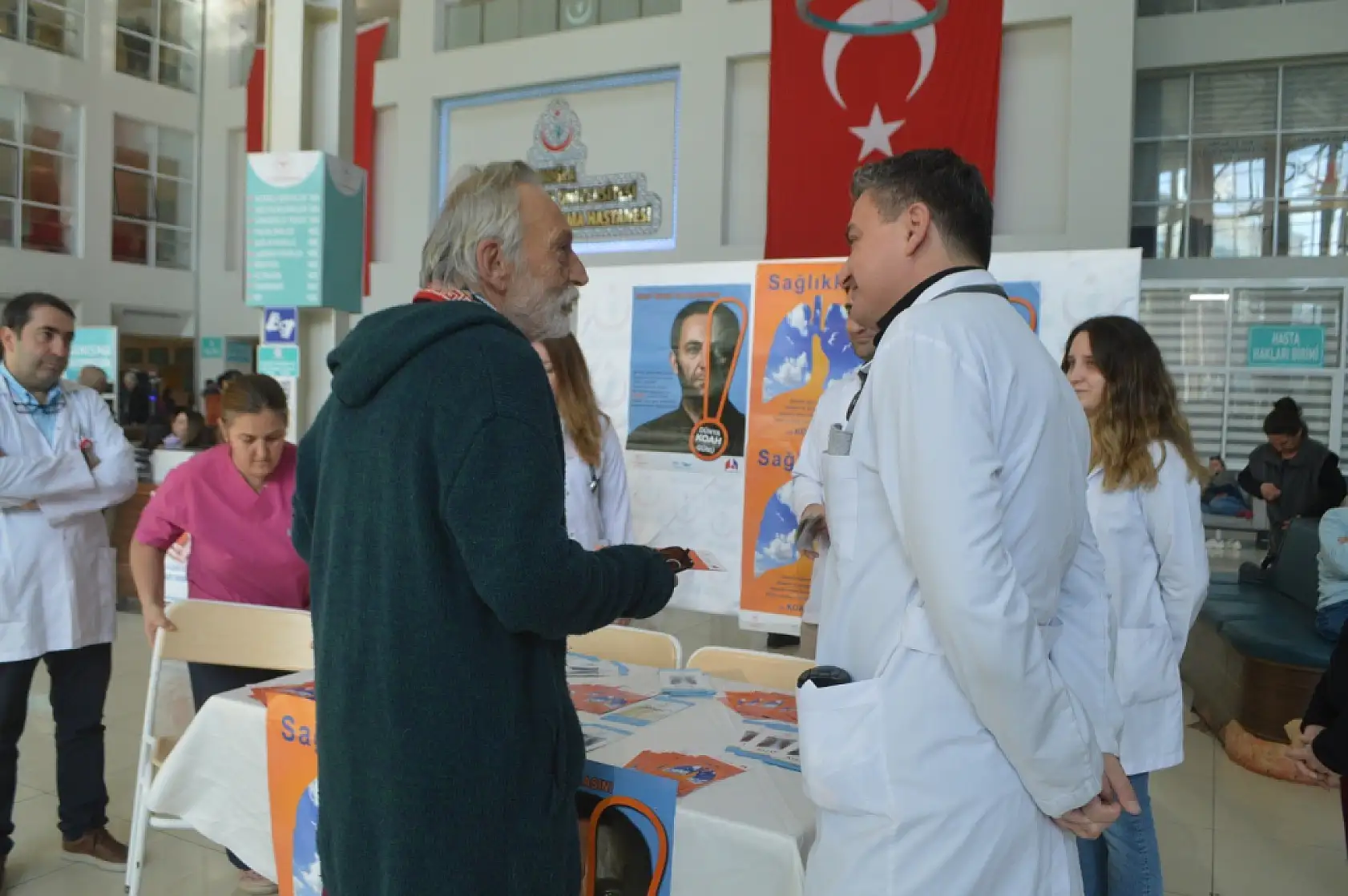 MEAH' ta Dünya KOAH günü farkındalık etkinliği