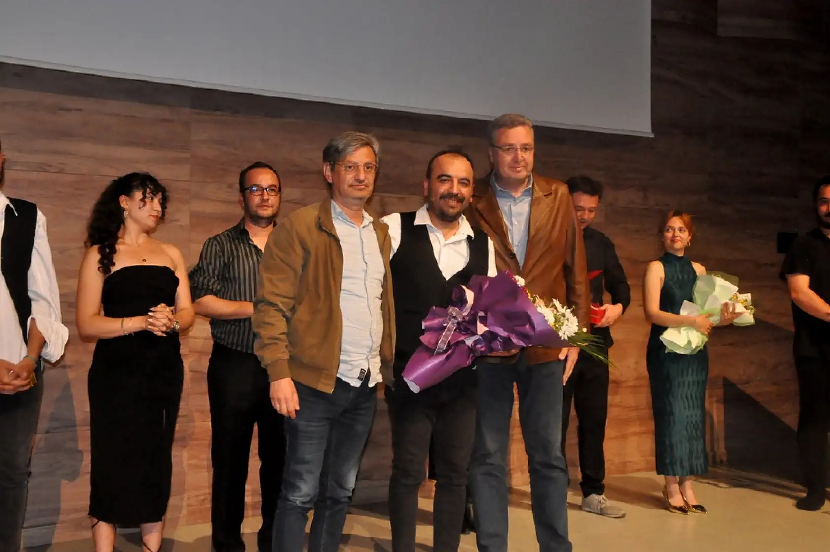 Gazeteci Cüneyt Erdan anısına tiyatro gösterisi düzenlendi