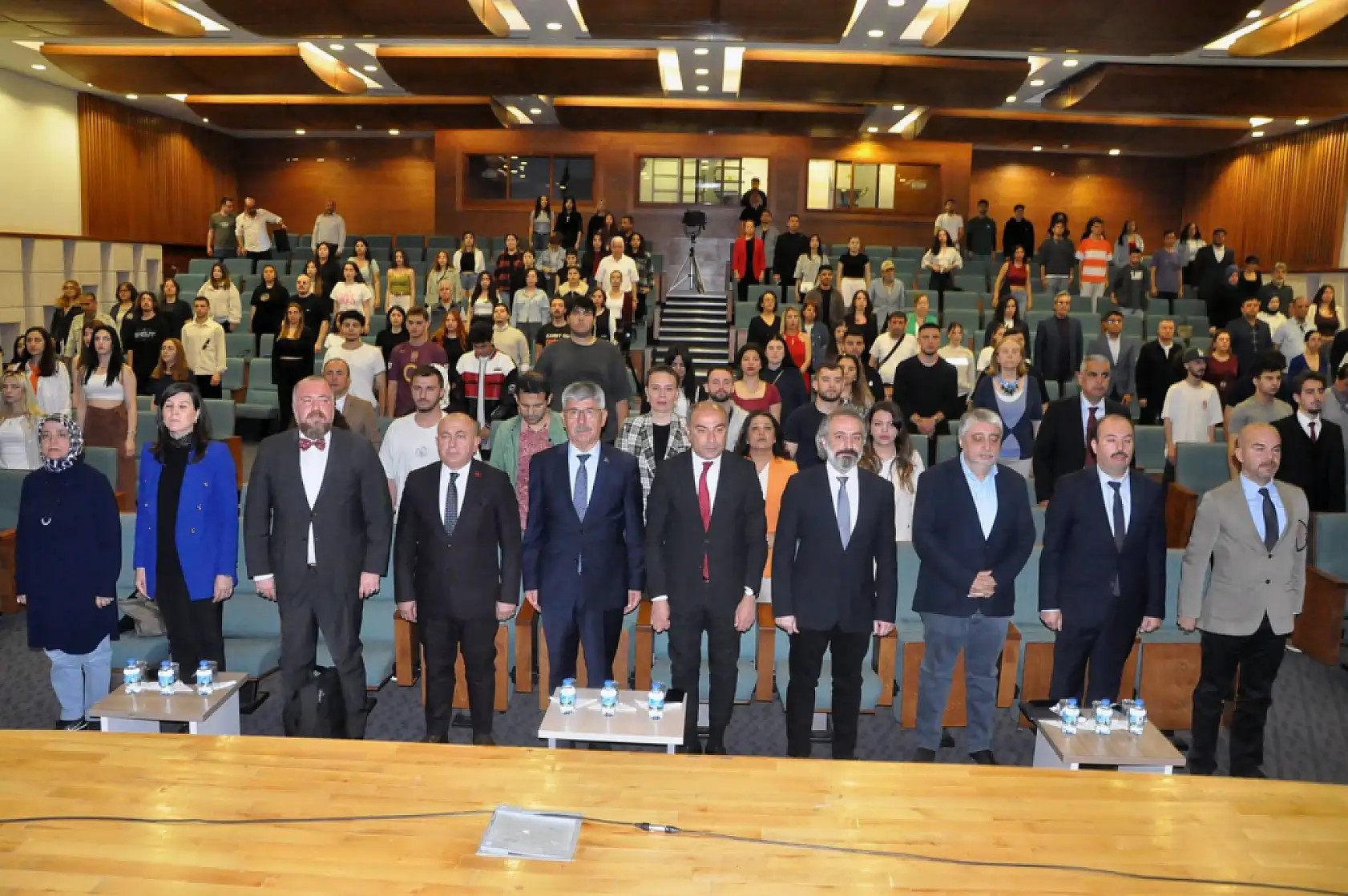Muğla'da 'Dezenformasyon Perspektifinde Yakın Siyasi Tarih' Paneli Düzenlendi