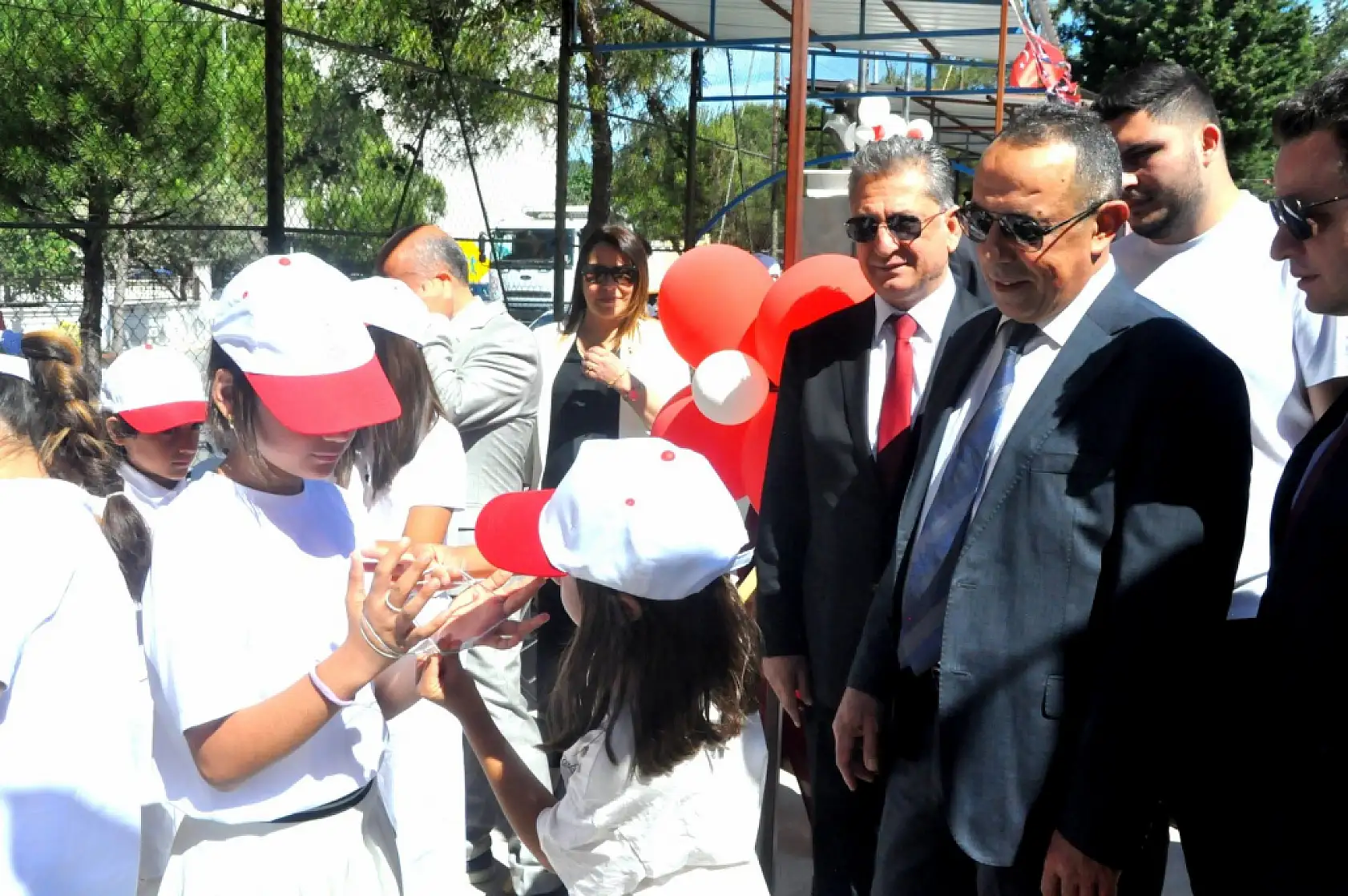 Gelenekten geleceğe Muğla'da renkli çocuk şenliği