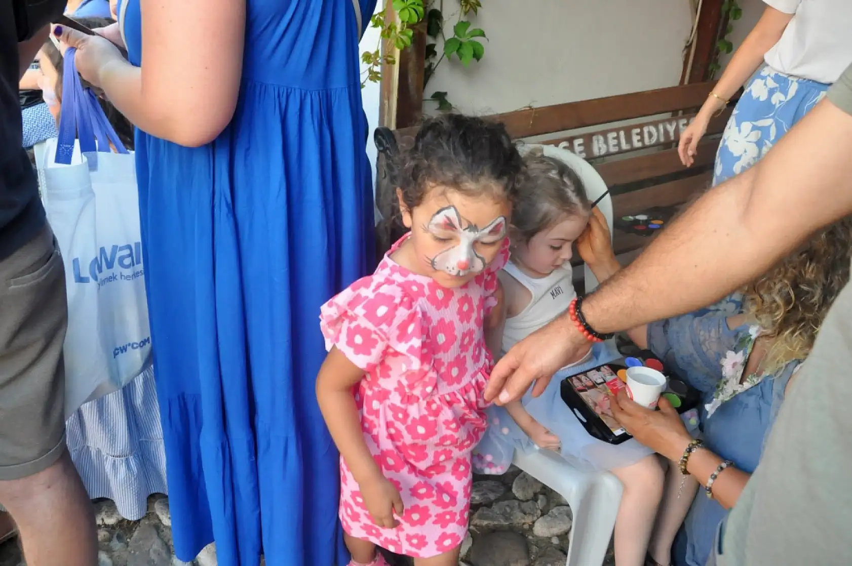 Menteşe'de 'Hazine Pazarı' renkli görüntülere sahne oldu