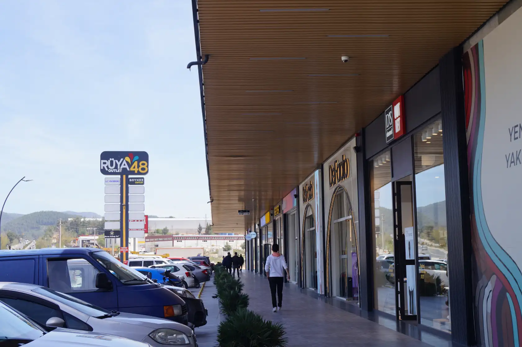 Muğla'nın Yeni Alışveriş Merkezi Rüya 48 Outlet Kaliteli Hizmetiyle Öne Çıkıyor
