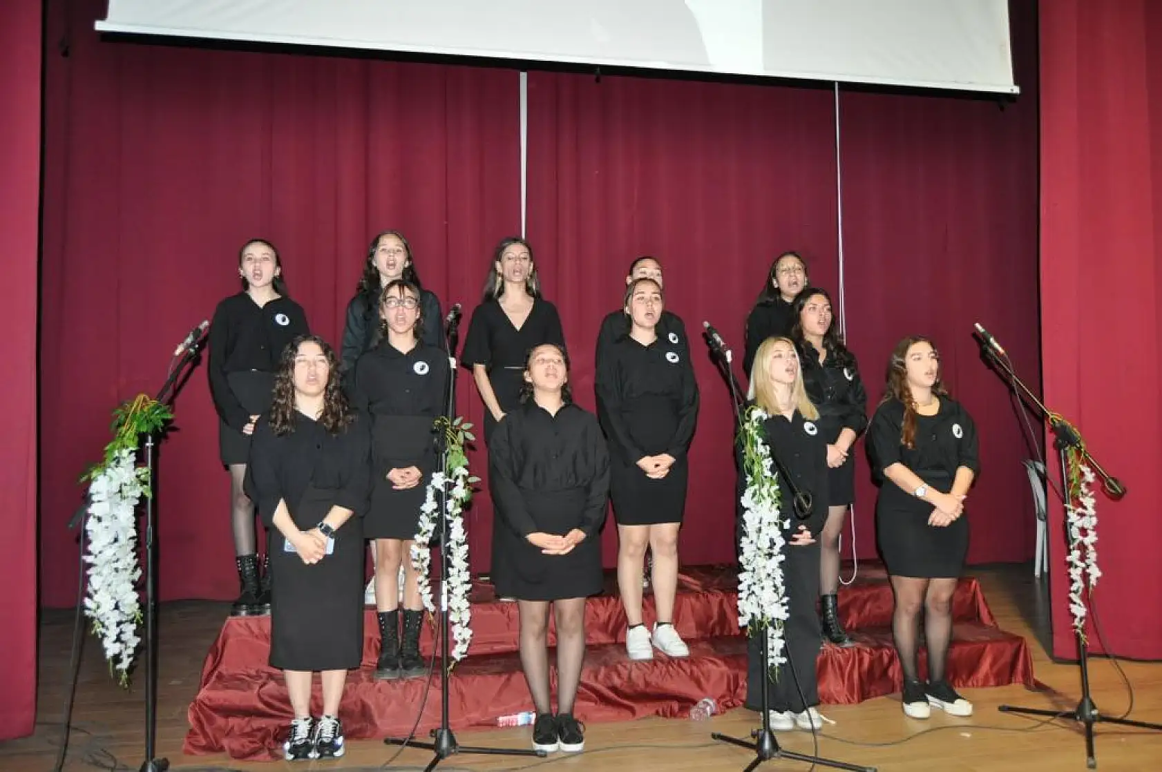 Şefika Pekin Lisesi öğrencileri 10 Kasım'a hazır