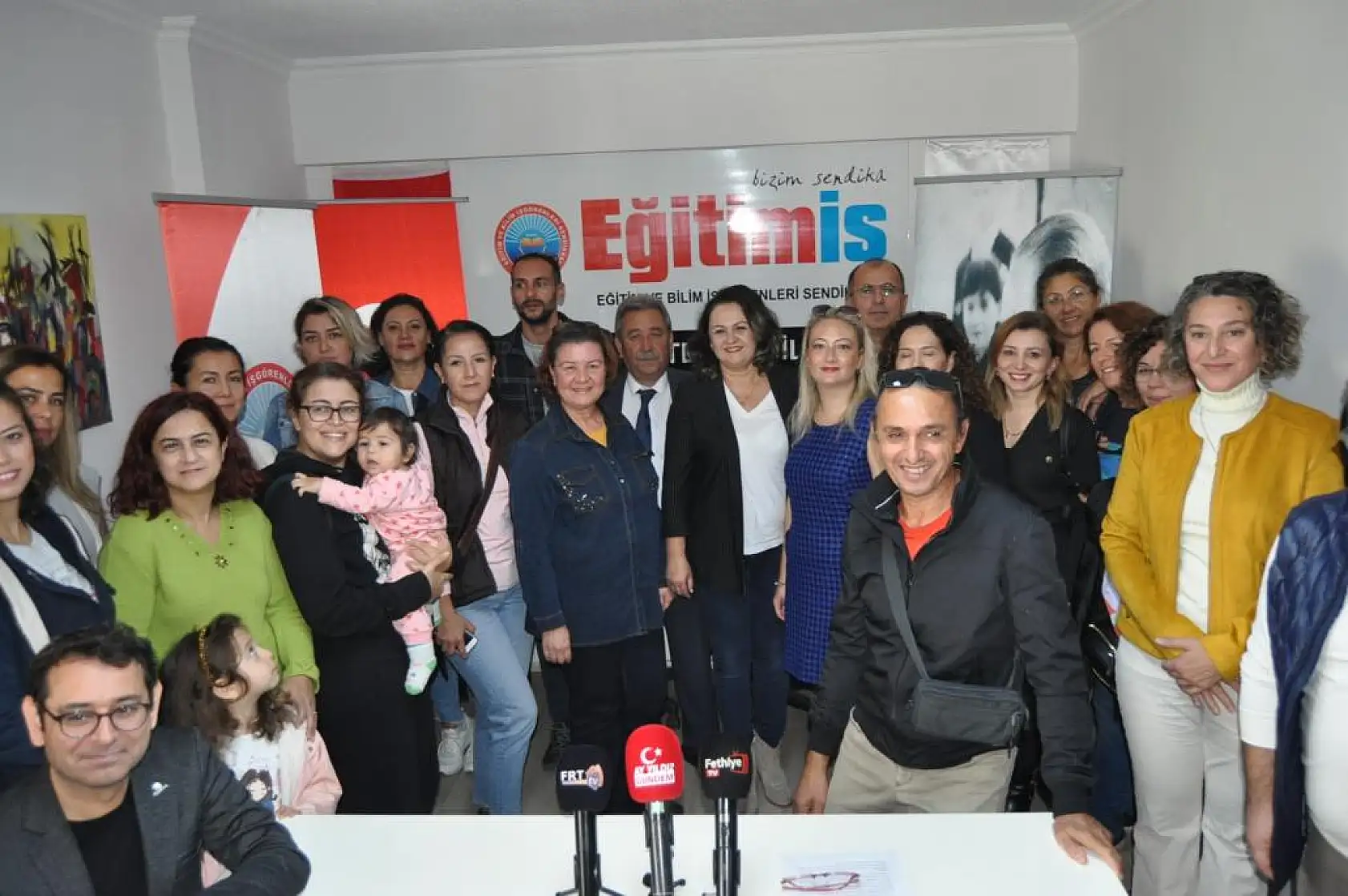 Altınçekiç, 'Övgü Değil Haklarımızı İstiyoruz'