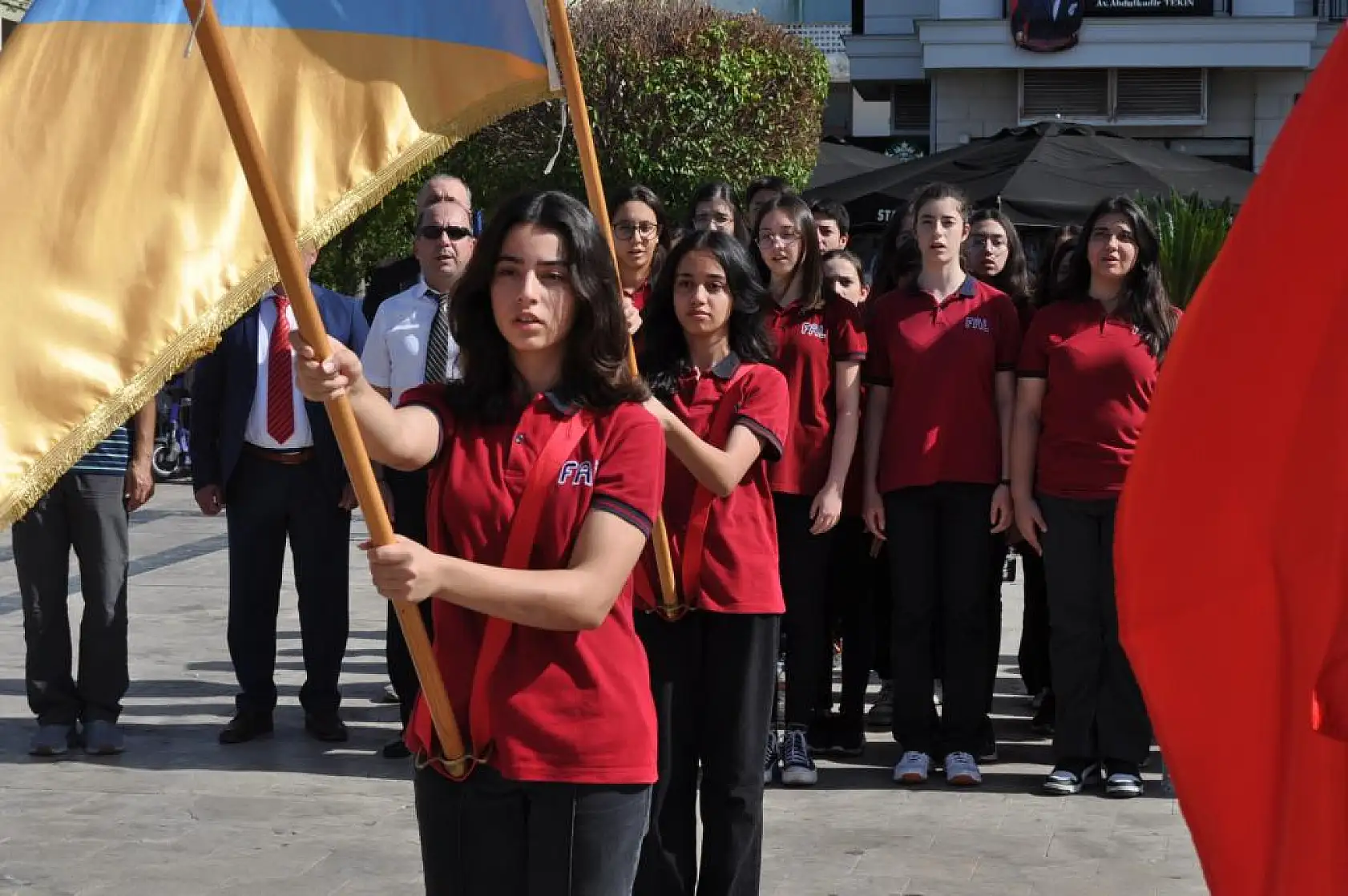 Beşkaza Meydanı'nda Çelenk Töreni Düzenlendi