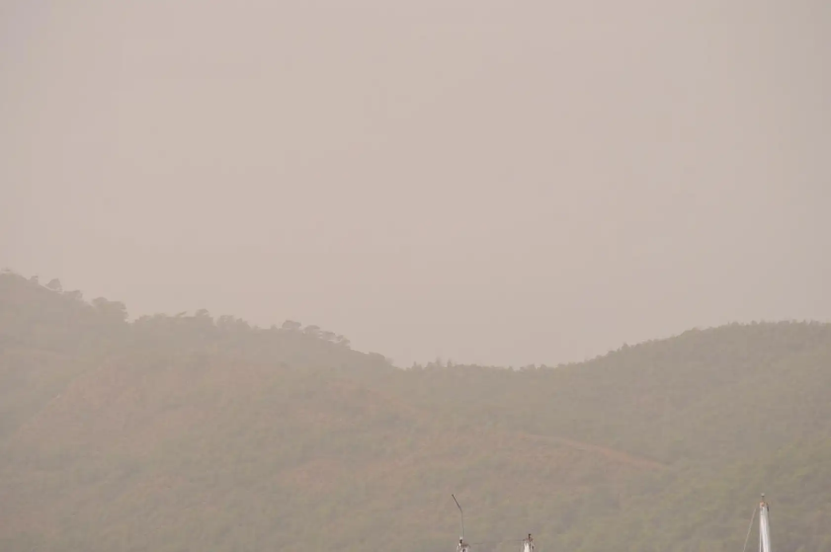 Toz Bulutu Fethiye'yi Kapladı