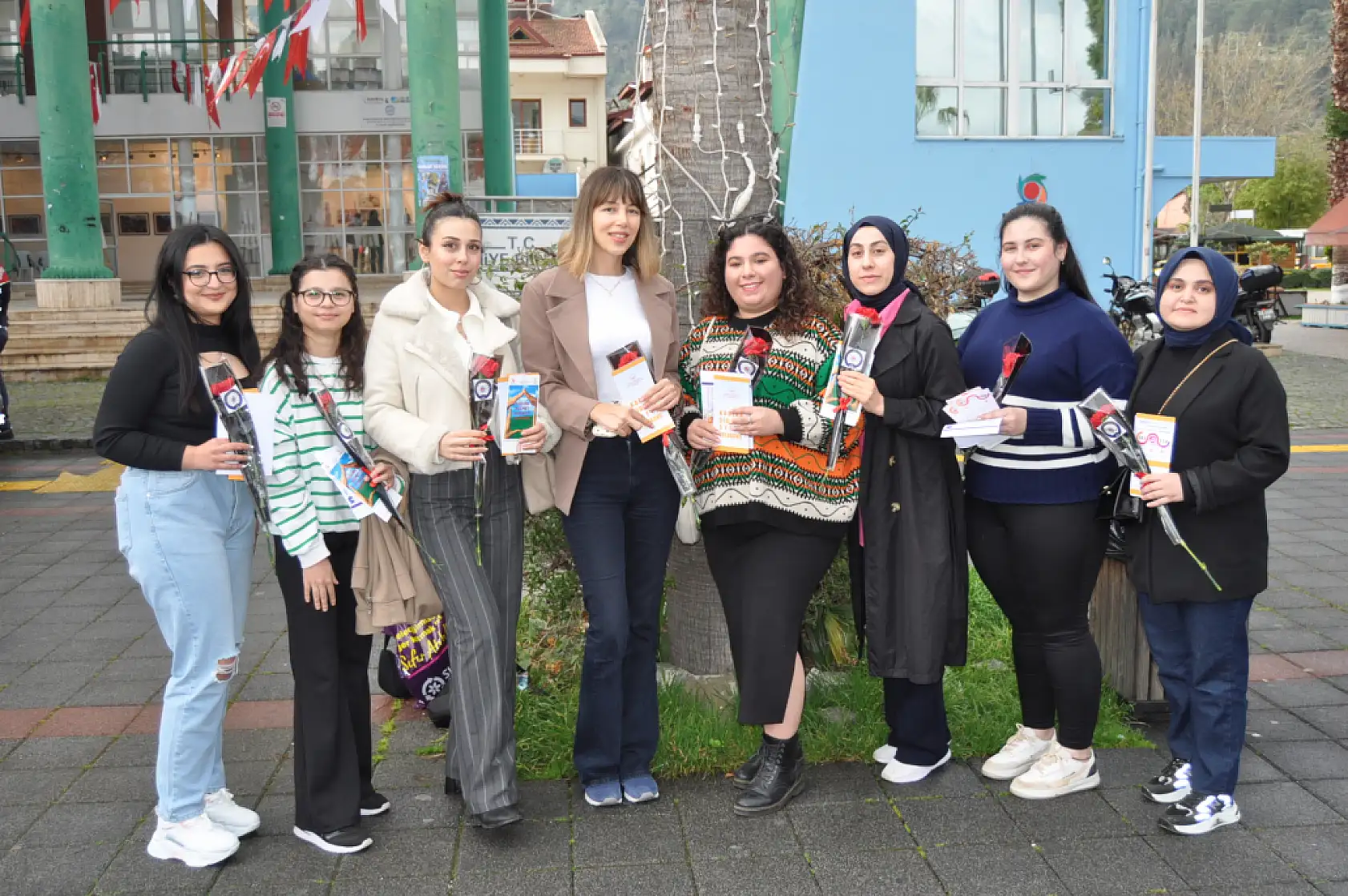 Fethiye Beşkaza Meydanı'nda 8 Mart Dünya Kadınlar Günü Kutlandı