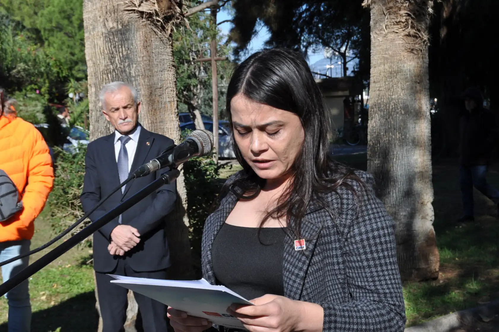 CHP Fethiye'den Alternatif Çelenk Sunma Töreni