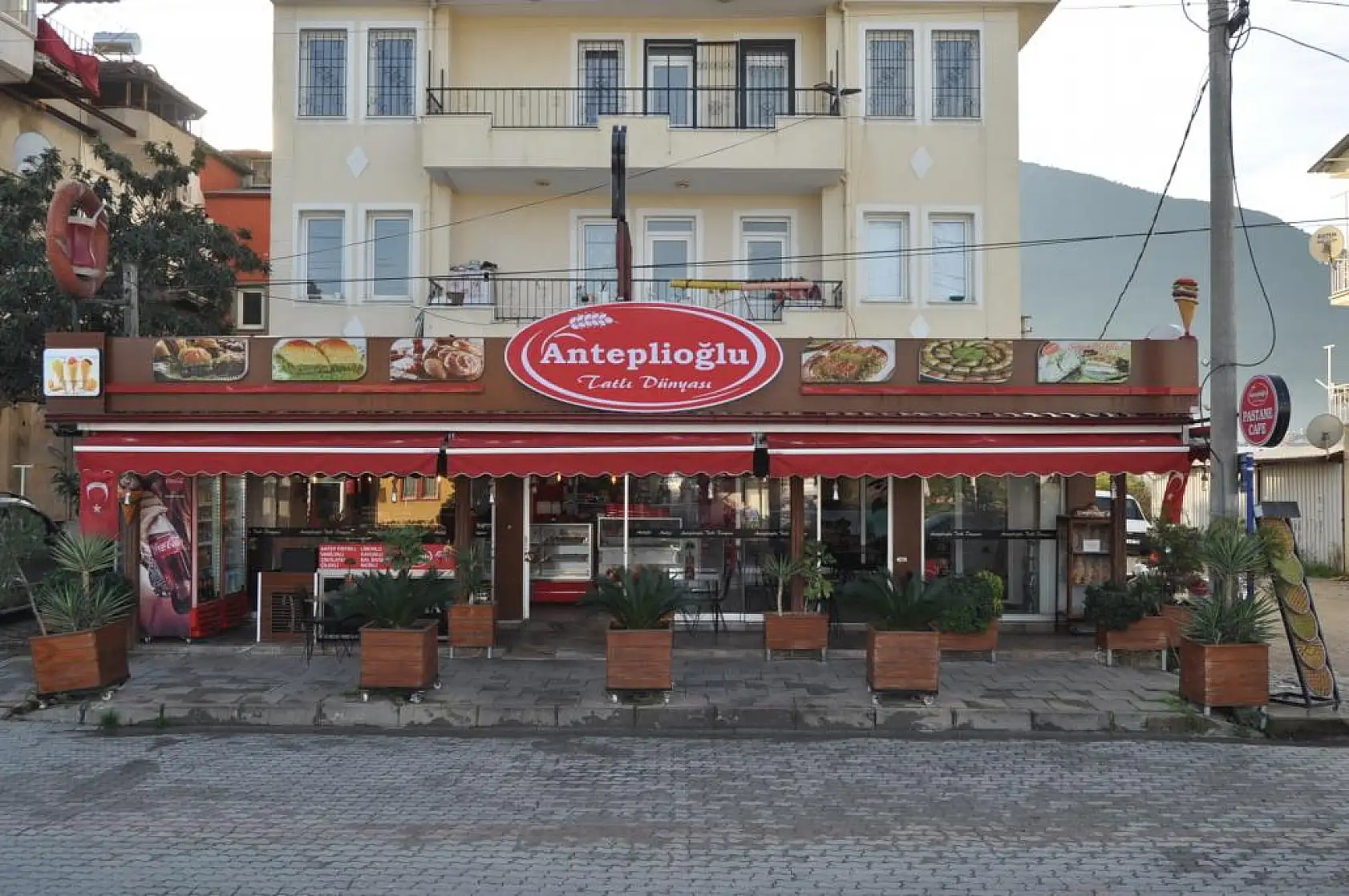 Anteplioğlu Tatlı Dünyası fark yaratıyor