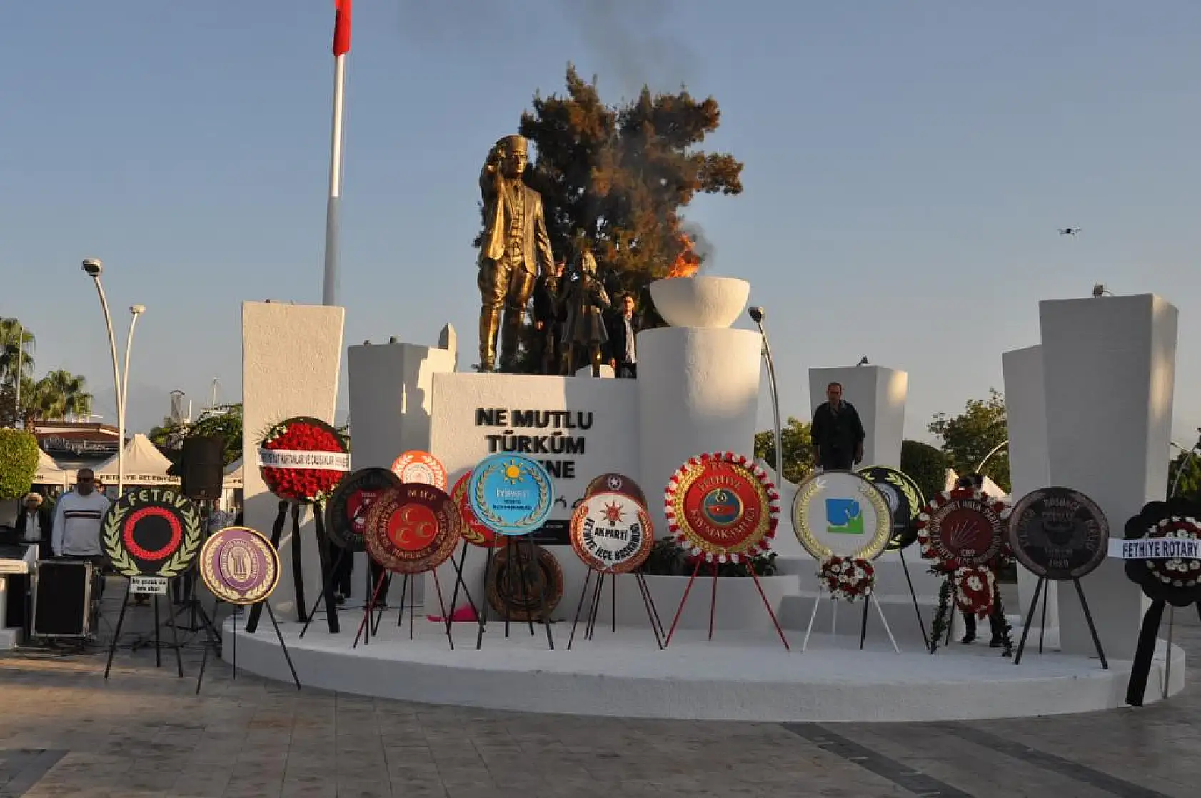 Gazi Mustafa Kemal Atatürk Törenle Anıldı