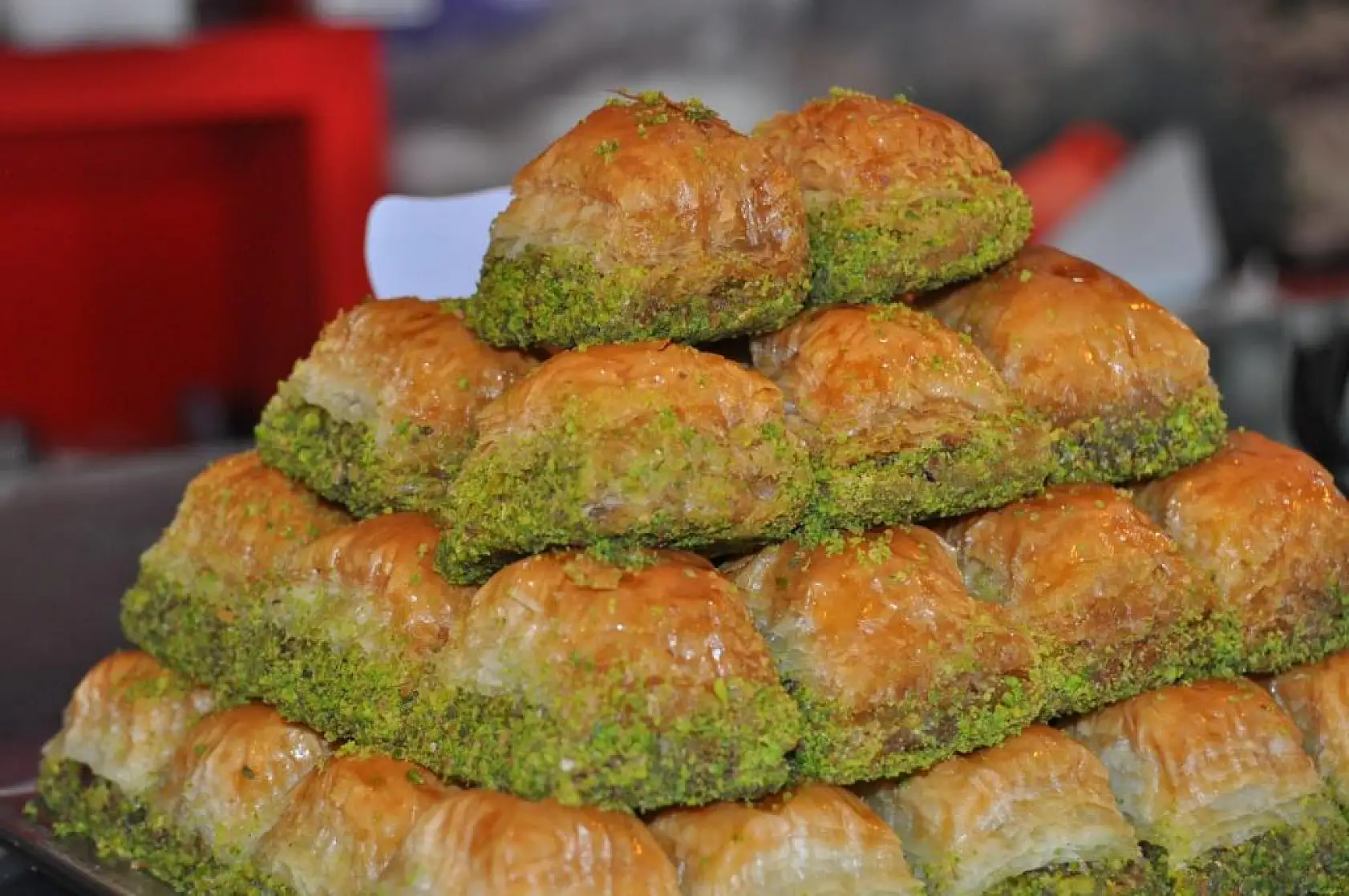 Anteplioğlu Tatlı Dünyası fark yaratıyor