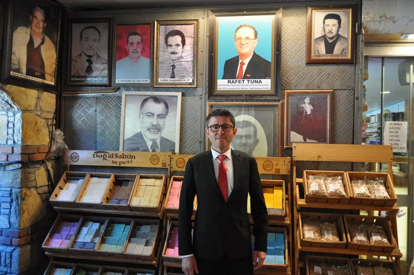 Kökten Balık Pazarı Esnafını Ziyaret Etti