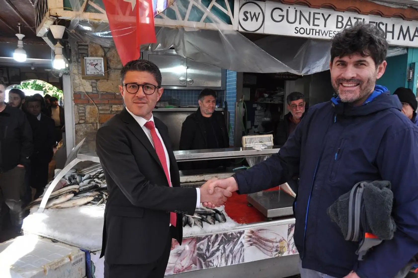 Kökten Balık Pazarı Esnafını Ziyaret Etti