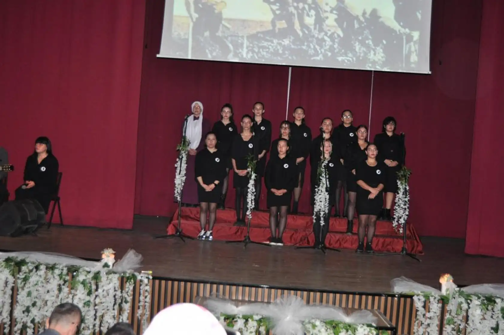 Şefika Pekin Lisesi'nden 10 Kasım Gösterisi