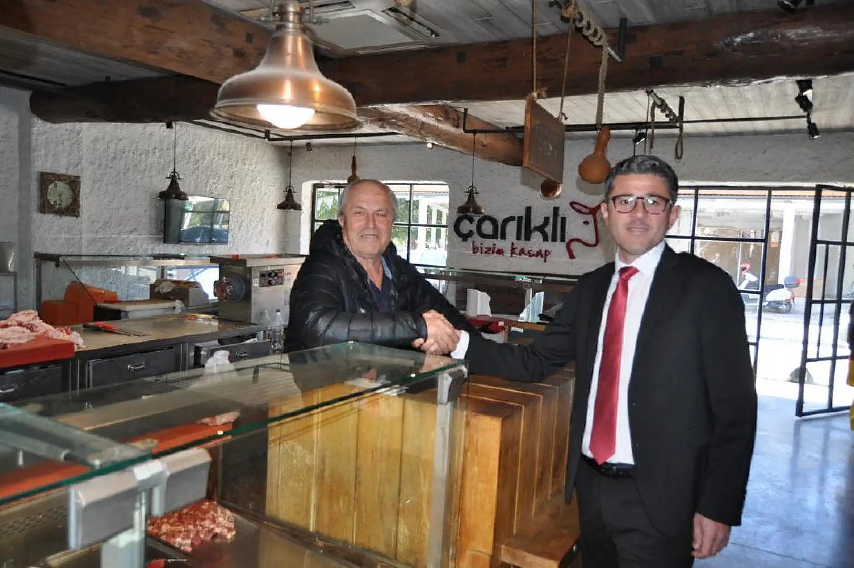 Kökten Balık Pazarı Esnafını Ziyaret Etti