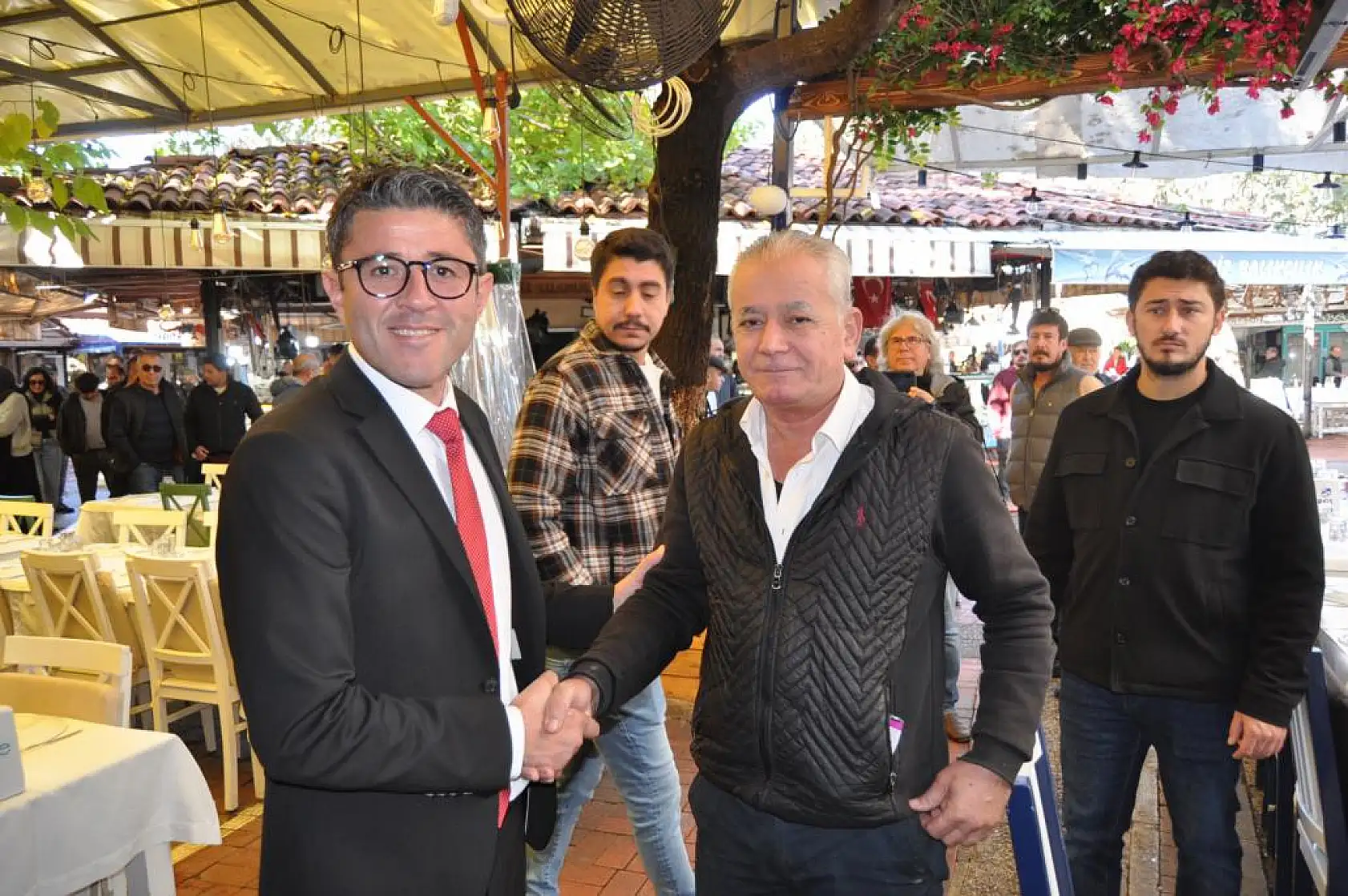 Kökten Balık Pazarı Esnafını Ziyaret Etti