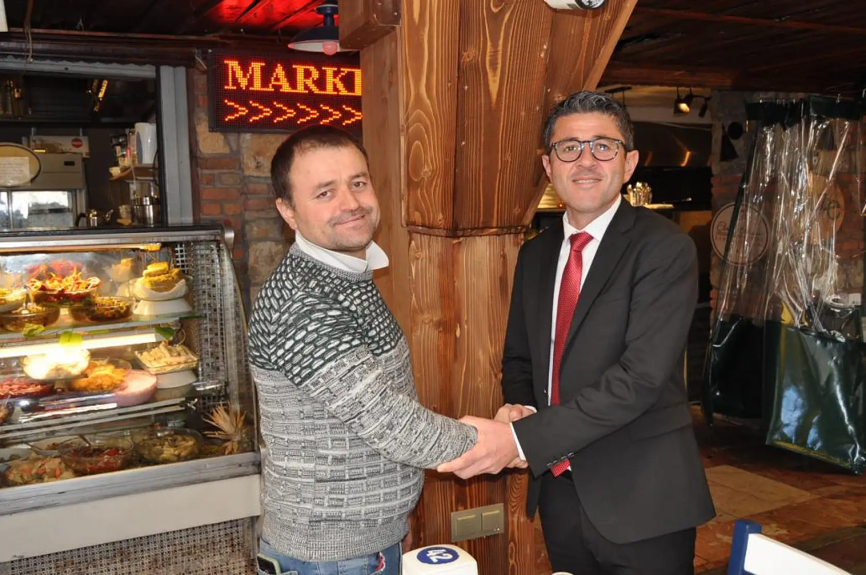 Kökten Balık Pazarı Esnafını Ziyaret Etti