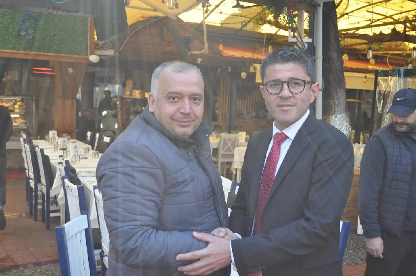 Kökten Balık Pazarı Esnafını Ziyaret Etti